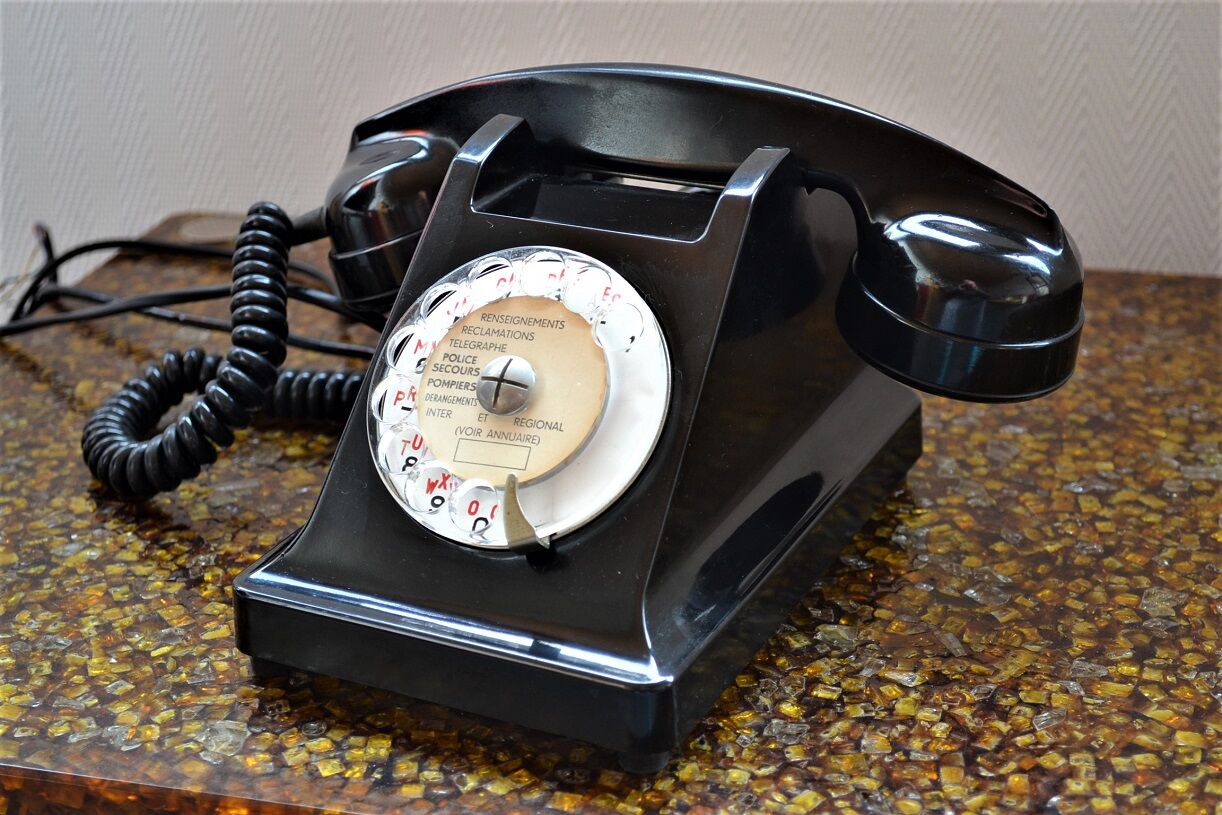 Old phone PTT vintage 60's bakelite