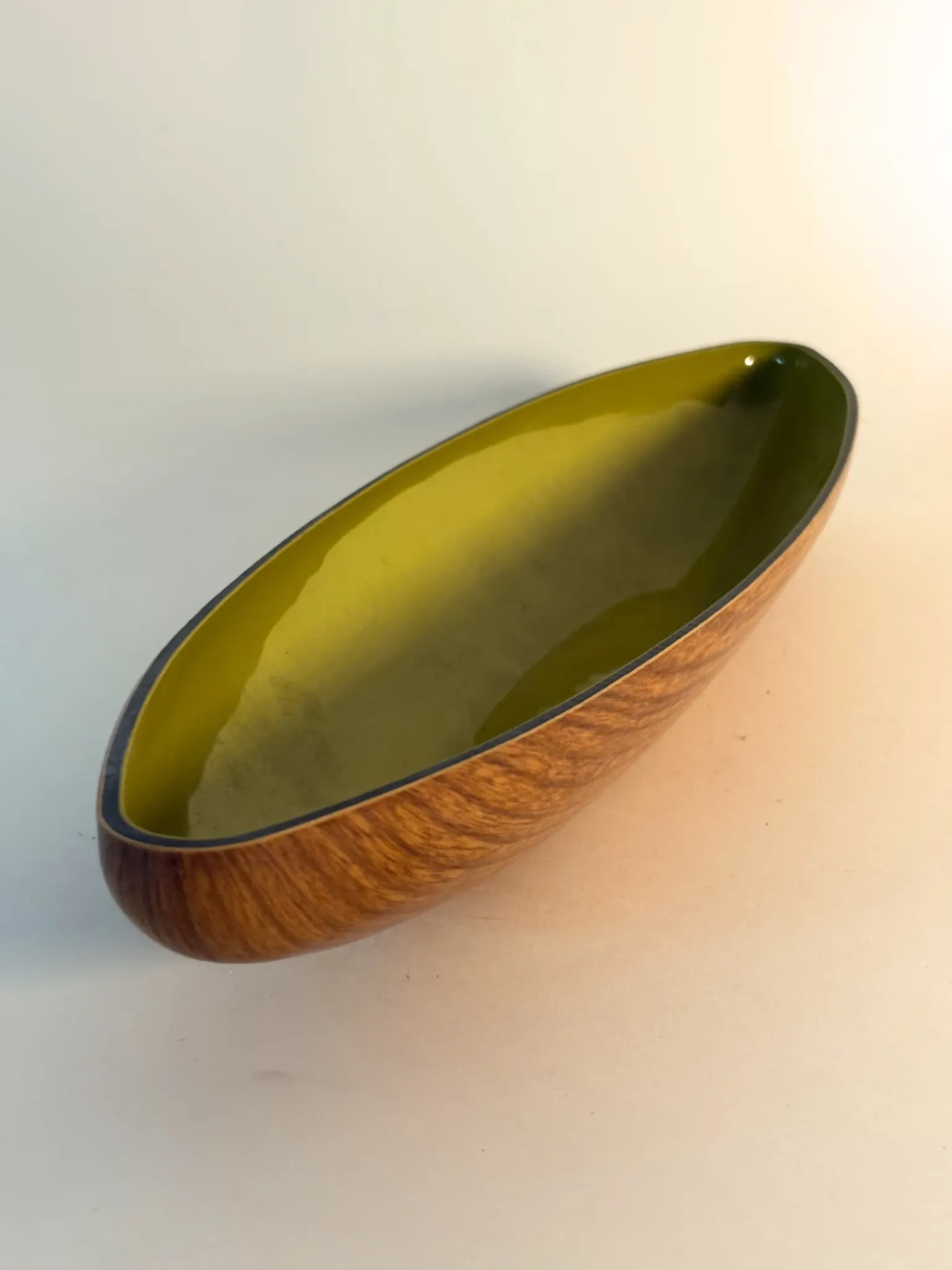 Wood-effect resin catchall tray, Italian design from the 1960s.