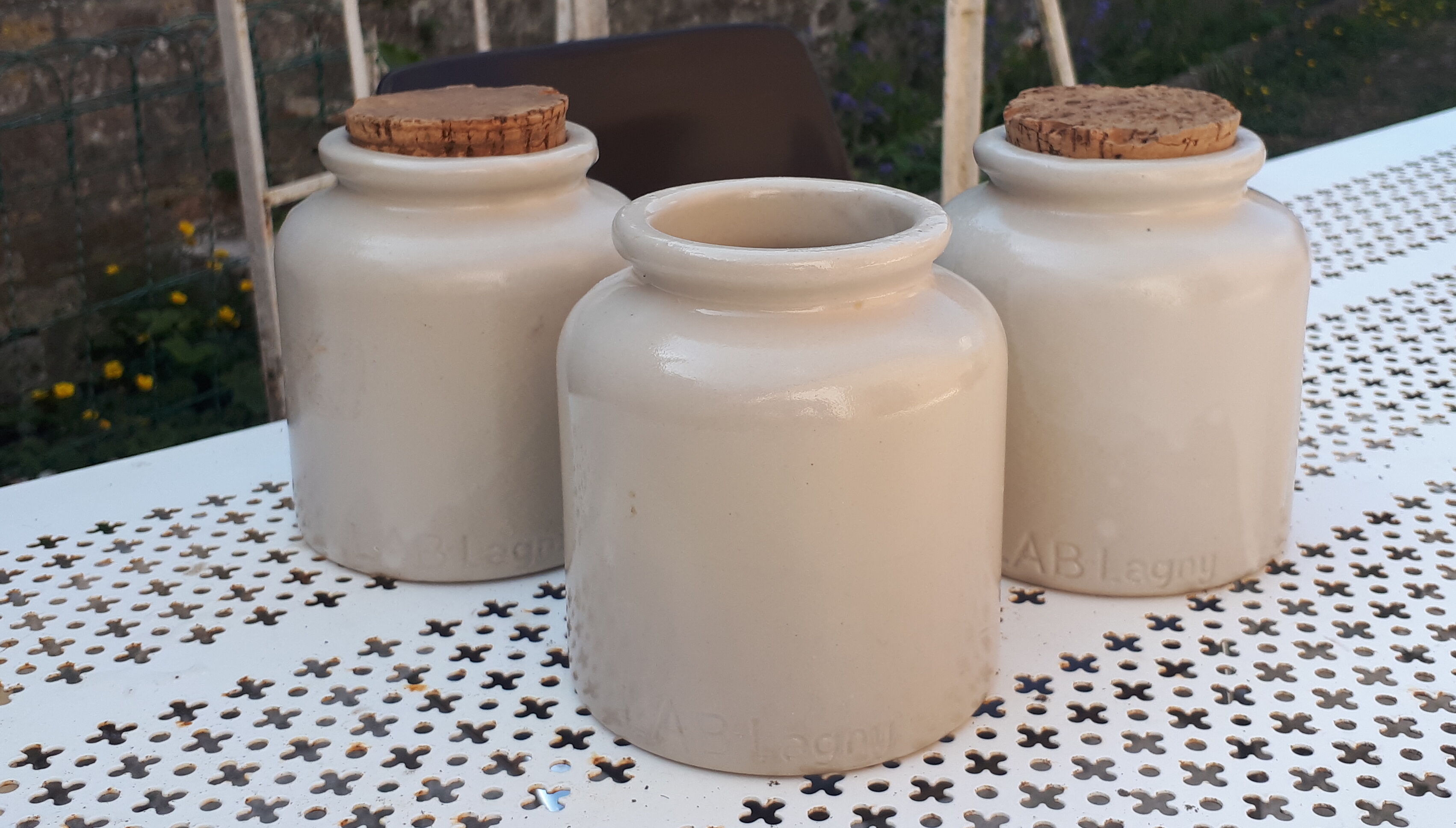 Set of 3 old sandstone pots