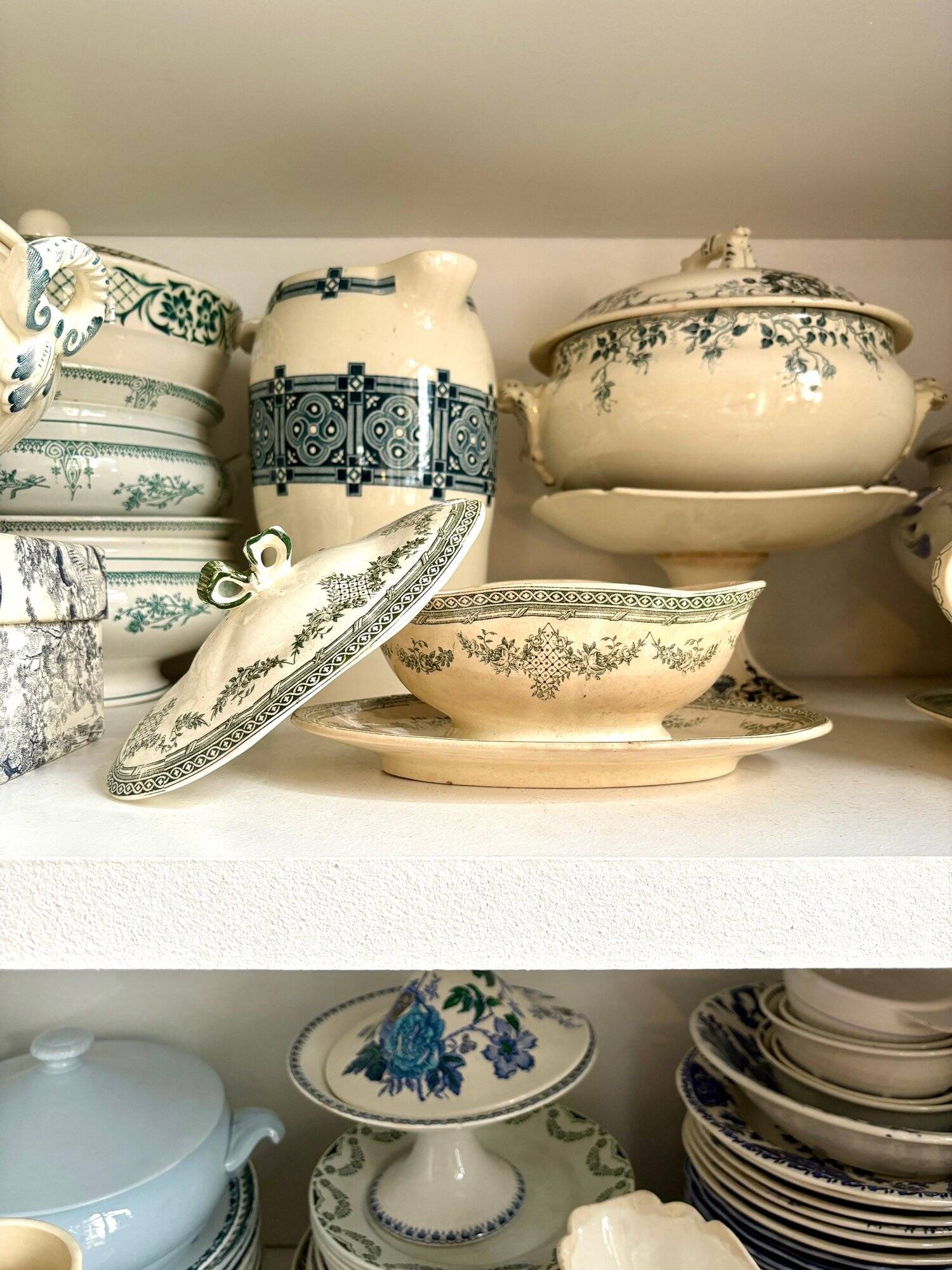 Clairefontaine iron earth gravy boat, “Antoinette” service