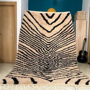Decorated Berber rug 260cmx160cm