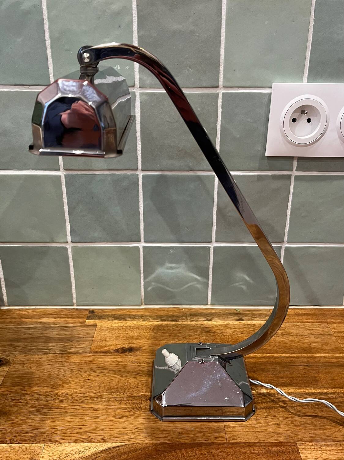 Art Deco lamp in chrome metal