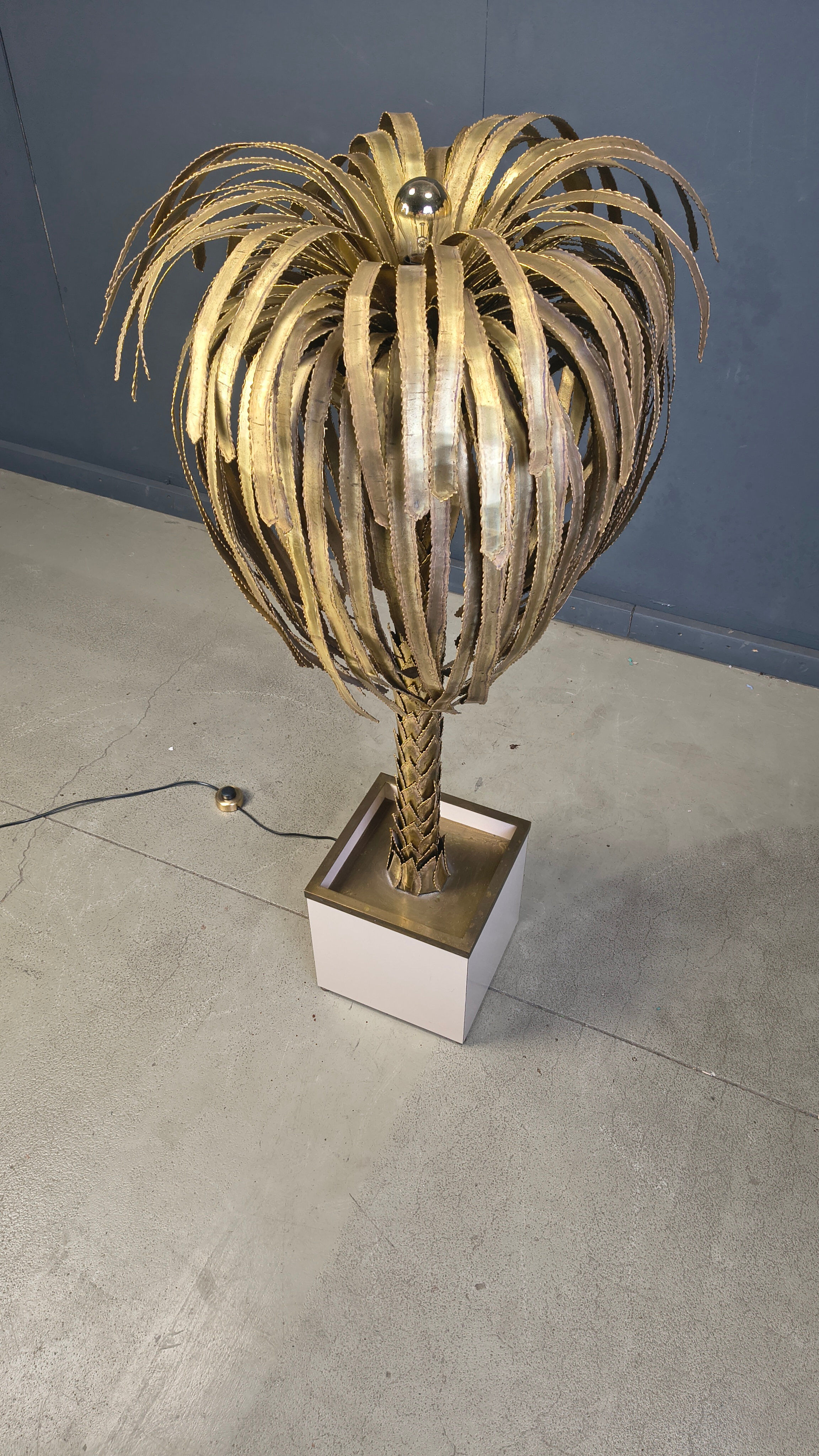 Brass palm tree floor lamp by Maison Jansen, 1970s