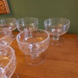 9 coupes en verre soufflé