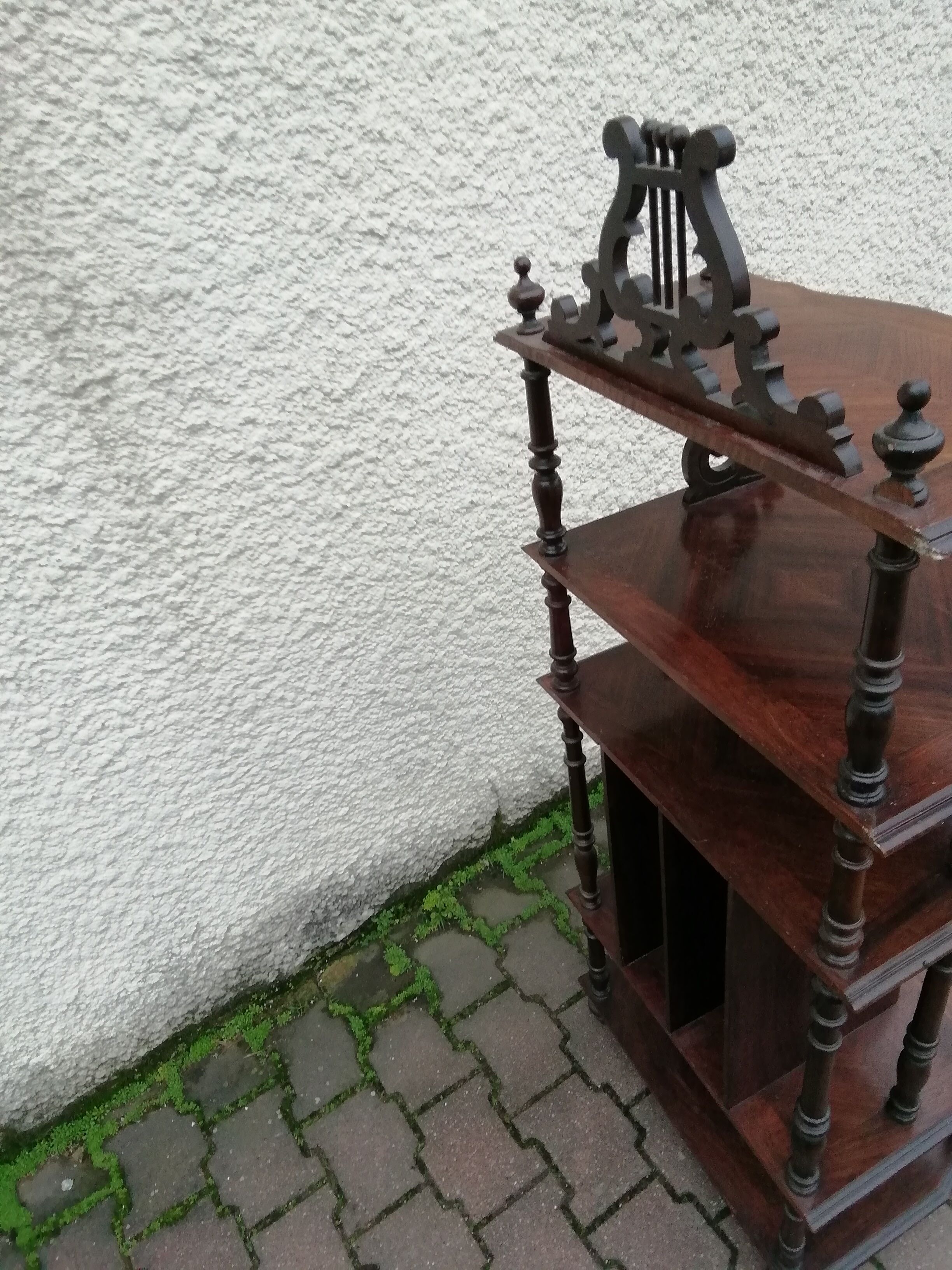 Furniture locker to music