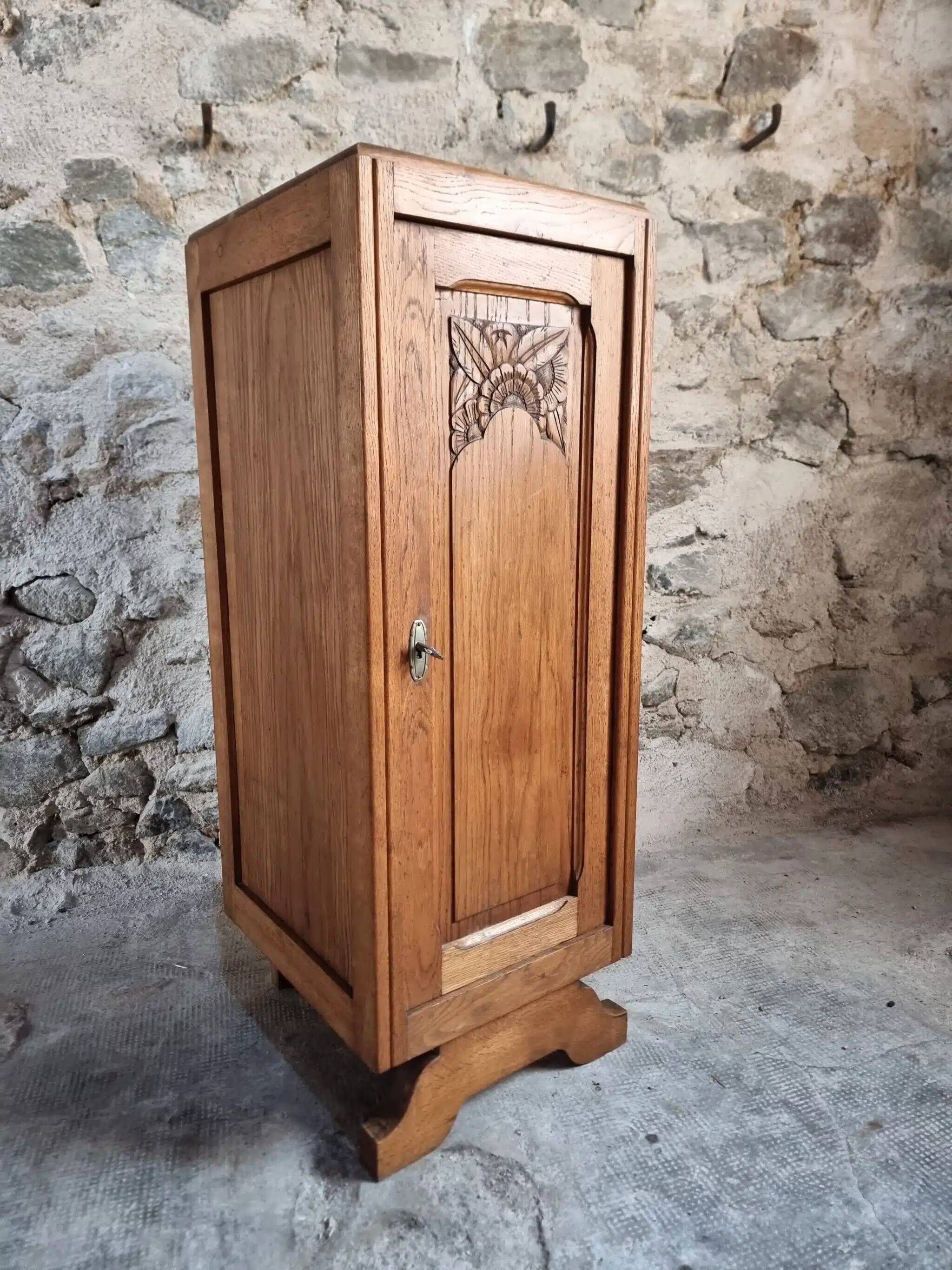 Armoire française Art déco des années 1920 – Petit placard de rangement verrouillable avec étagères (100 cm)