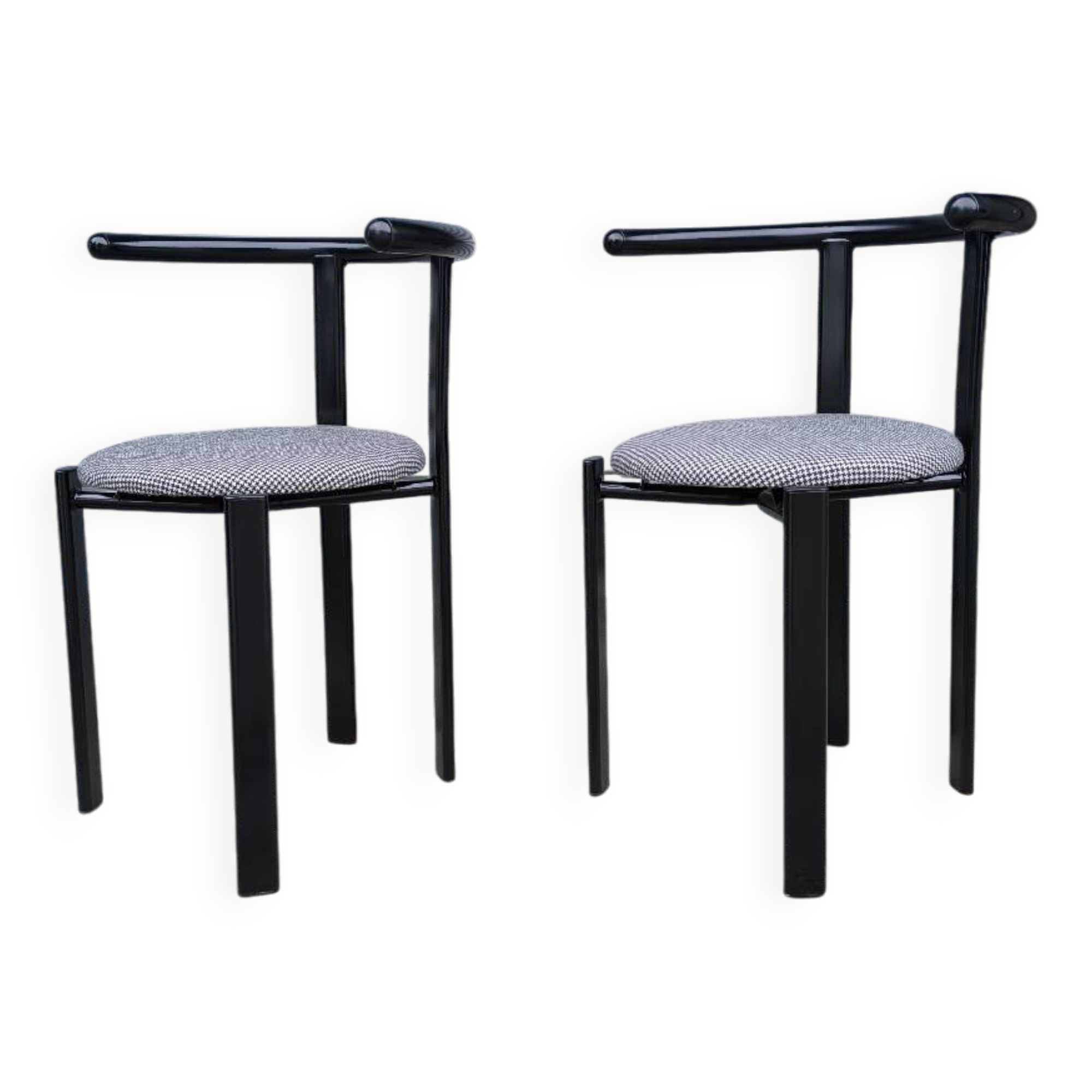 Paire de chaises moderniste 1980