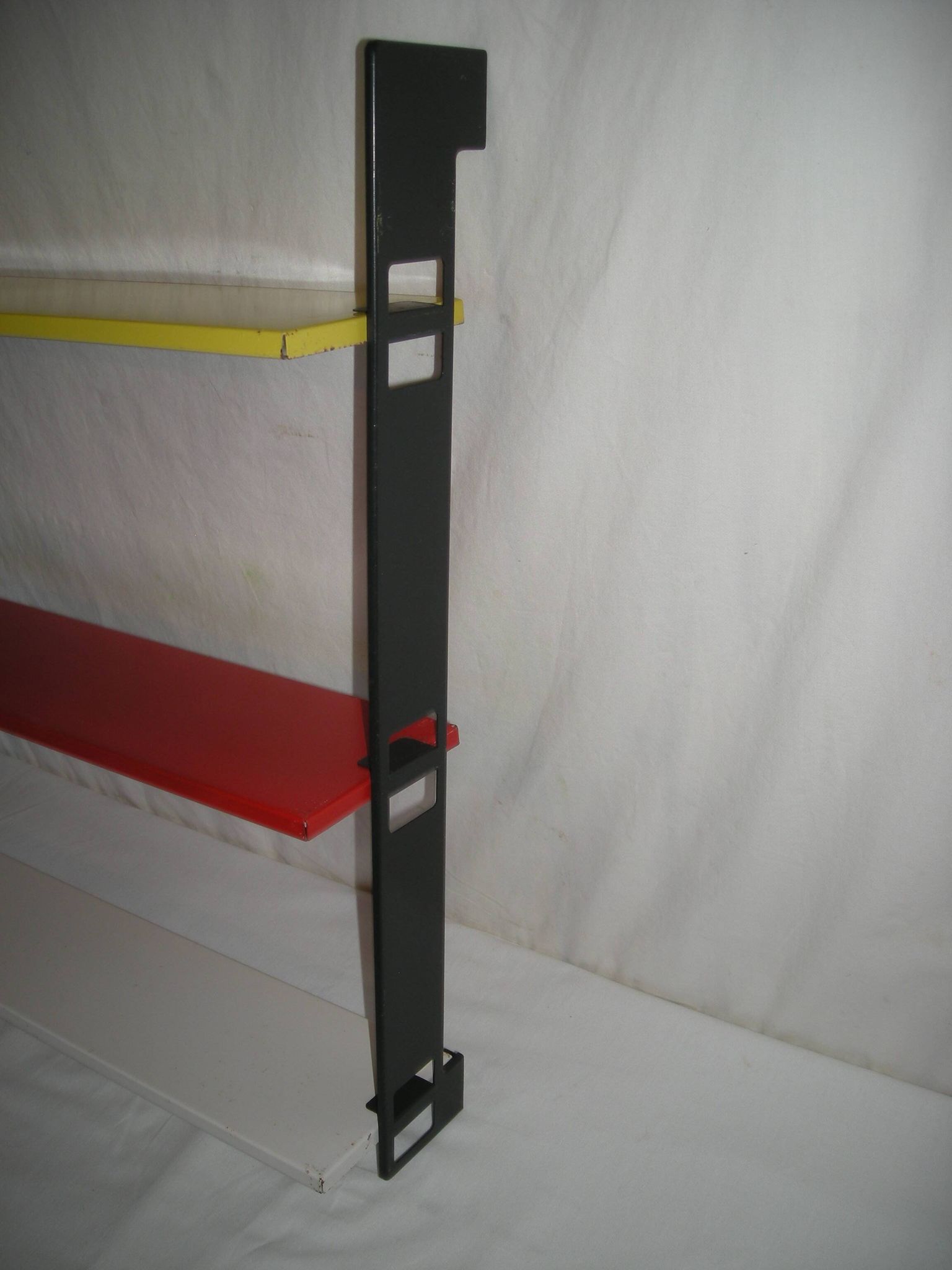 Etagère murale Tomado des années 50