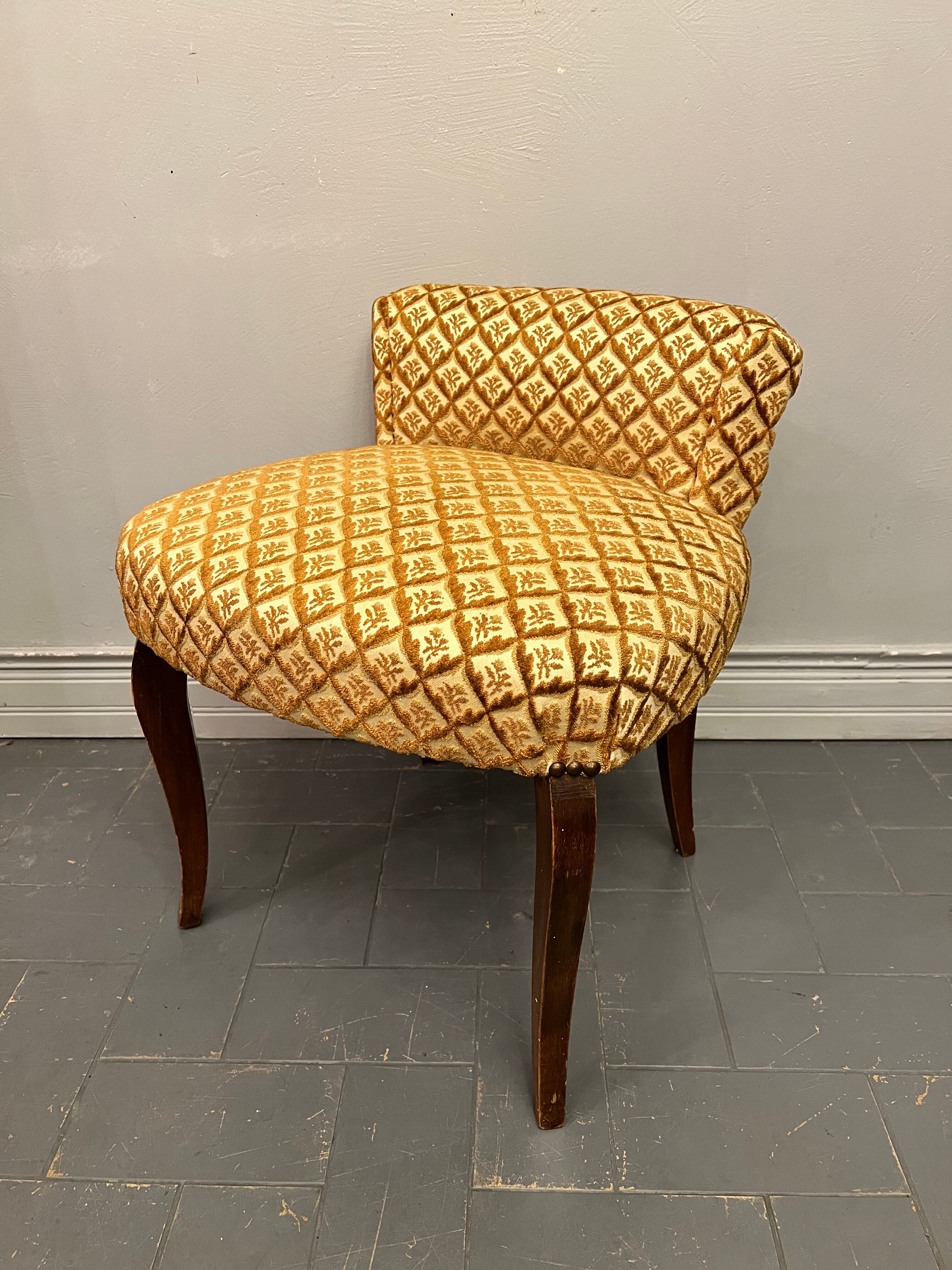 Antique toad armchair