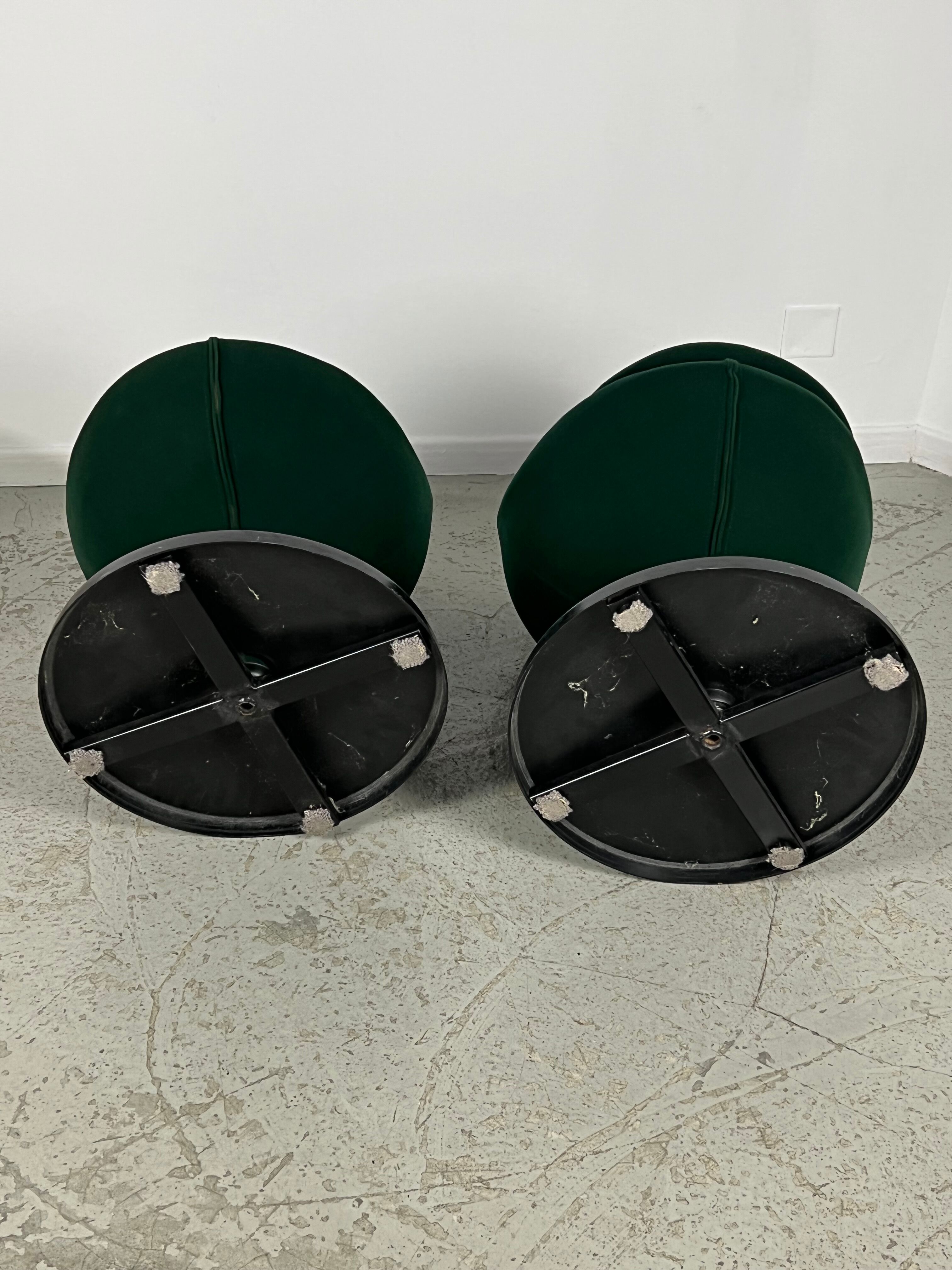 Set of 'Polaris' swivel chairs by Pierre Guariche for Meurop, 1960s
