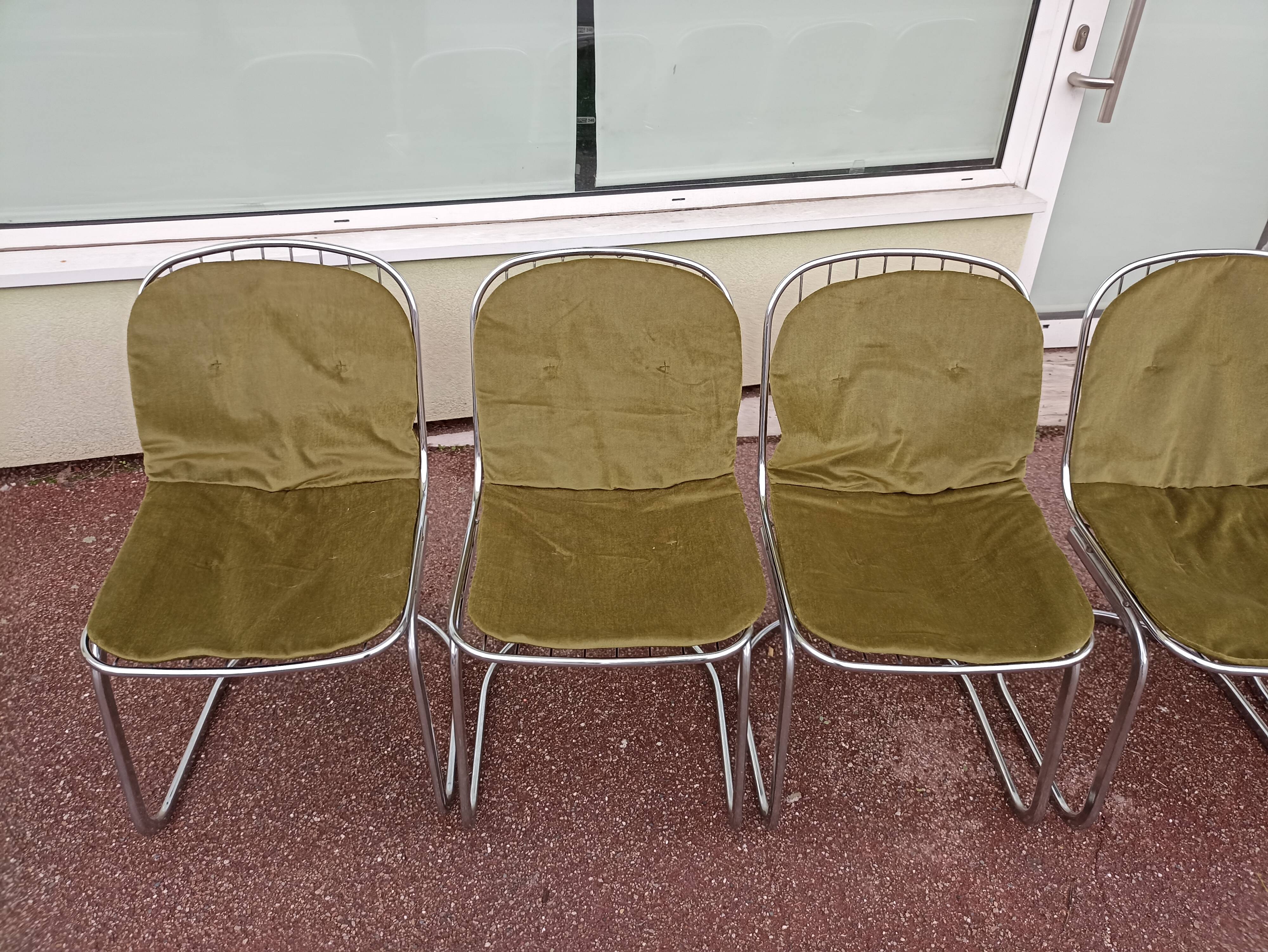 Set of 6 chrome chairs