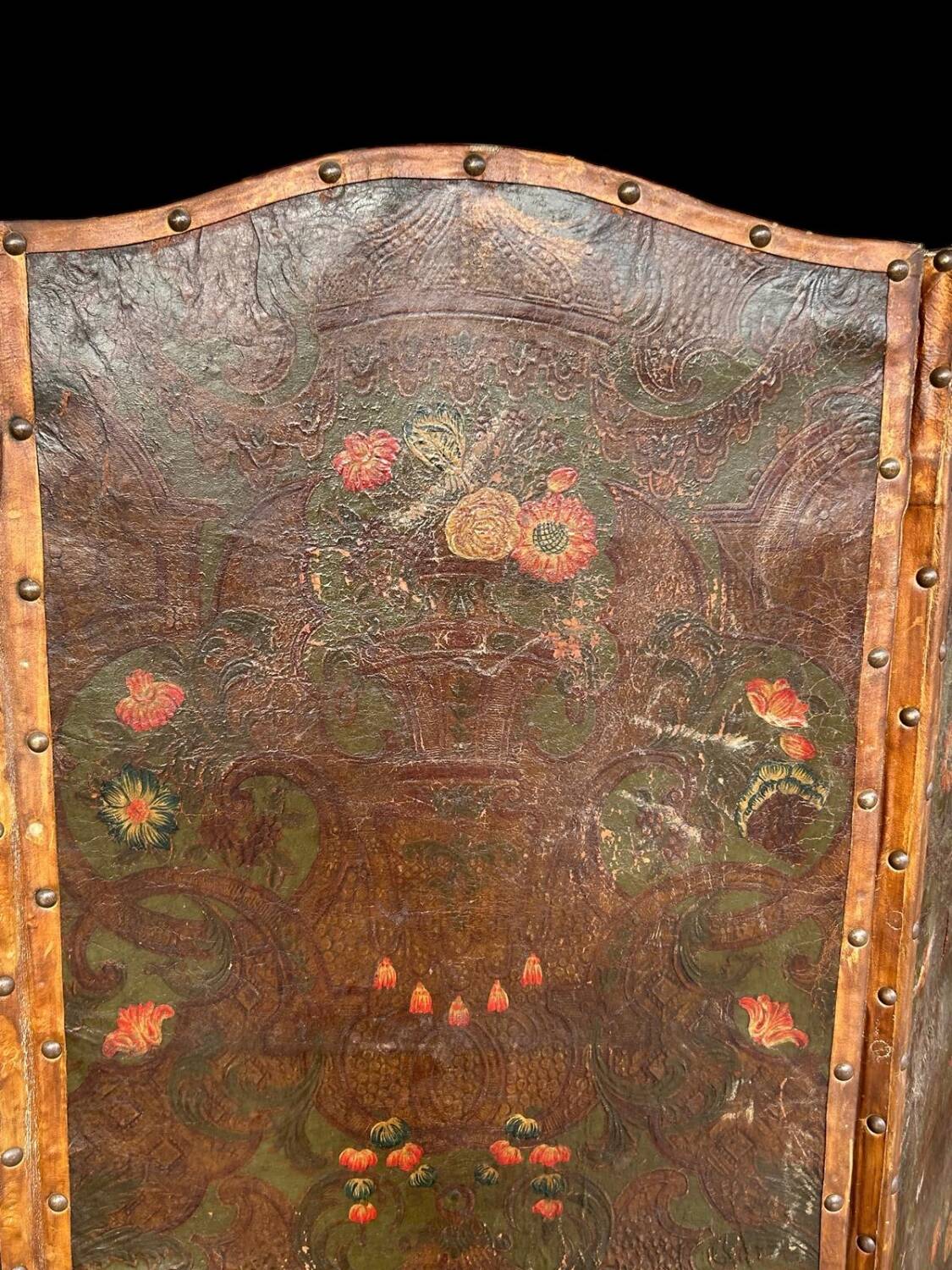 Large Four-Leaf Screen In Cordoba Leather From The Late 18th Century H 188 Cm