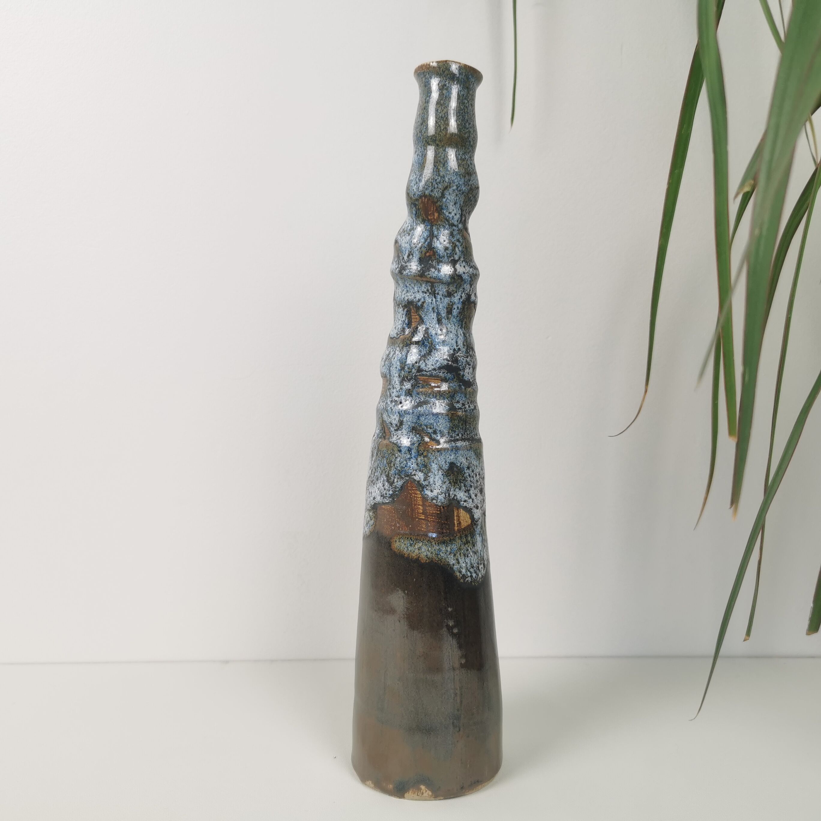 Vase soliflore terre vernissée