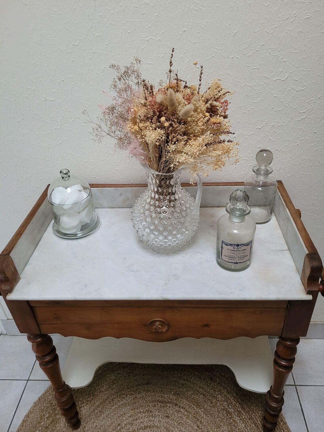 Antique vanity furniture