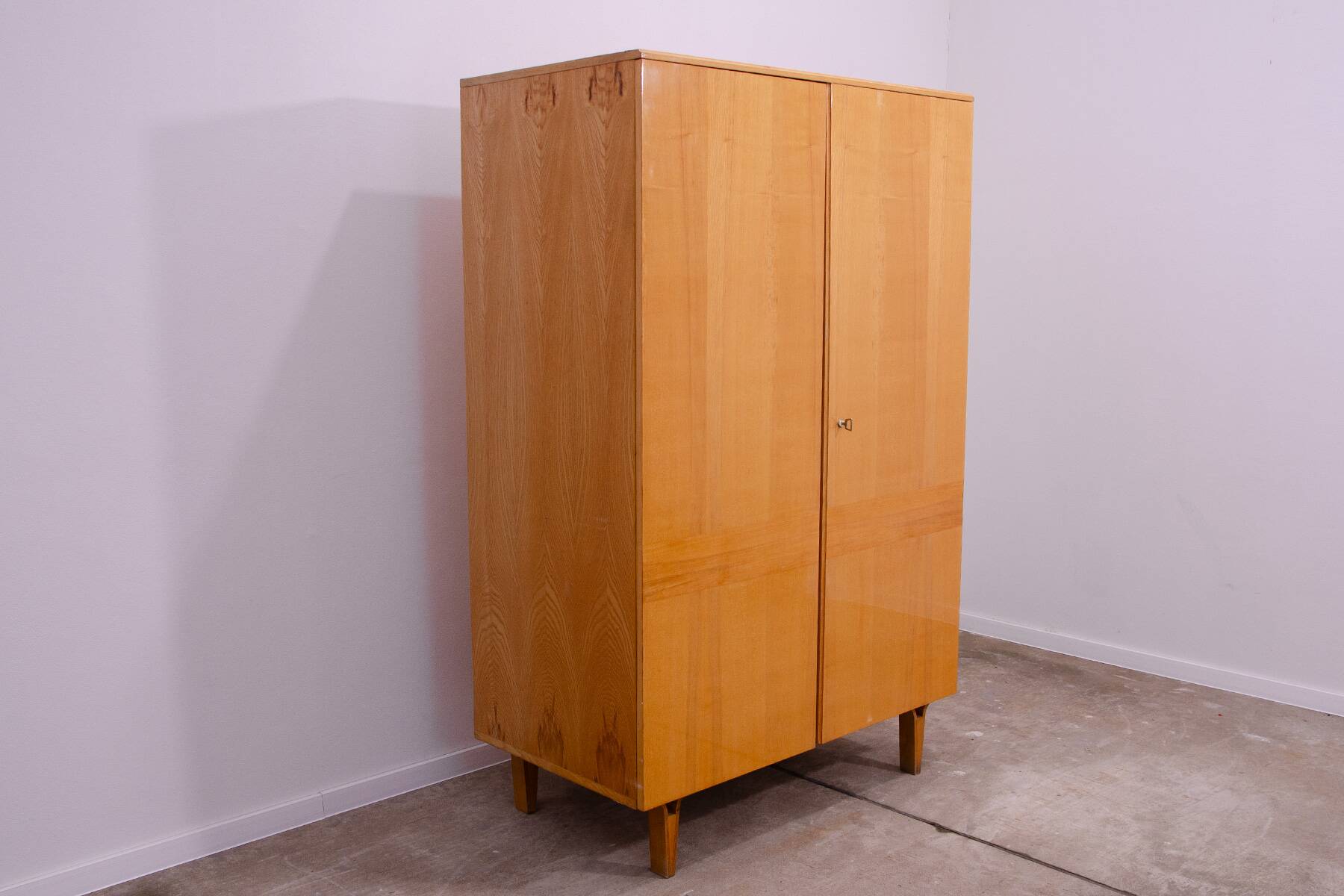 Armoire vintage de Novy Domov, années 1970, Tchécoslovaquie