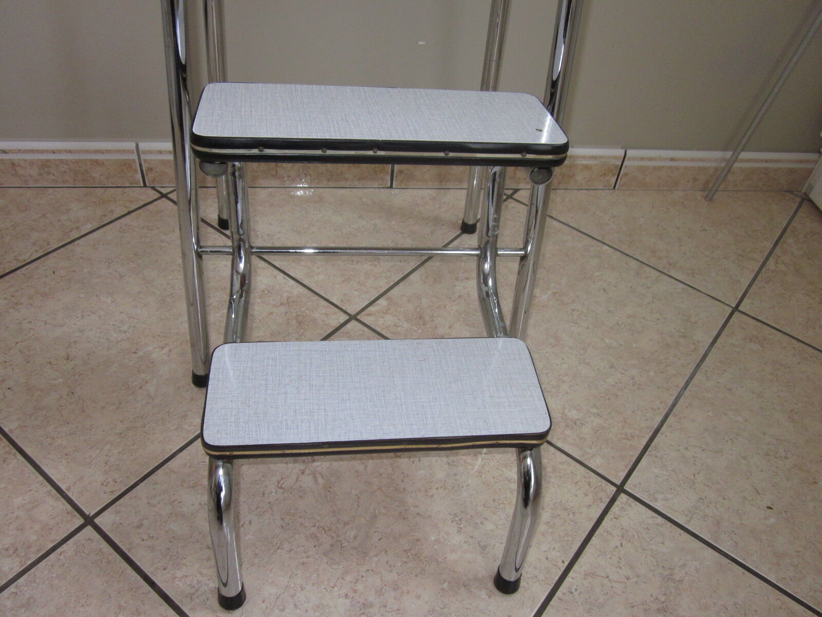 Chair stool in formica