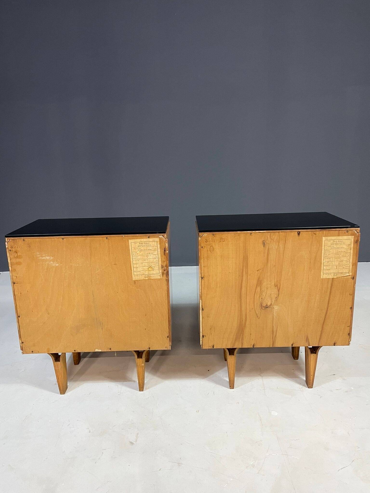 Tables de nuit vintage par Nový Domov, Tchécoslovaquie, 1970 - Set de 2