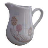 Pillvuyt pitcher