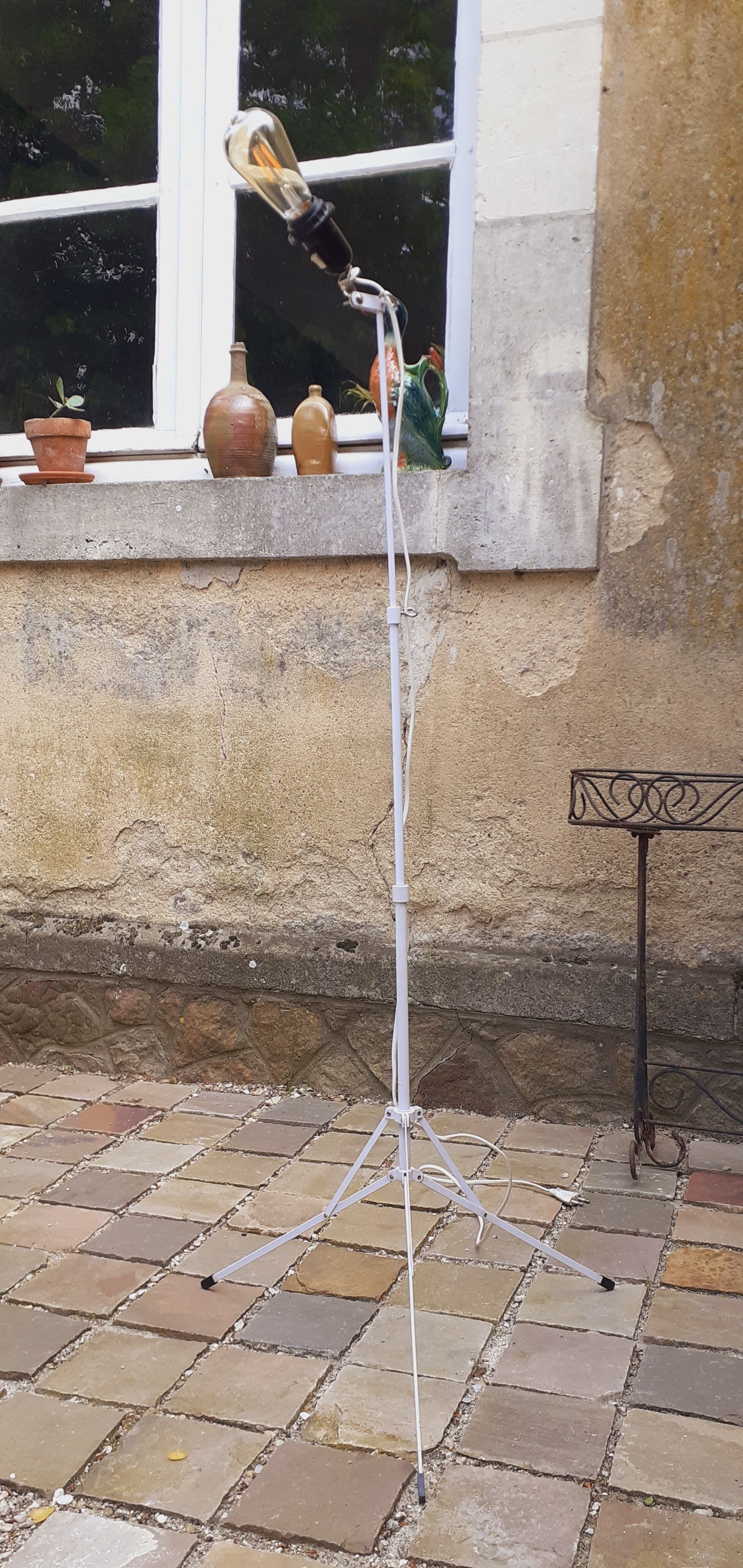 Floor lamp tripods year 70