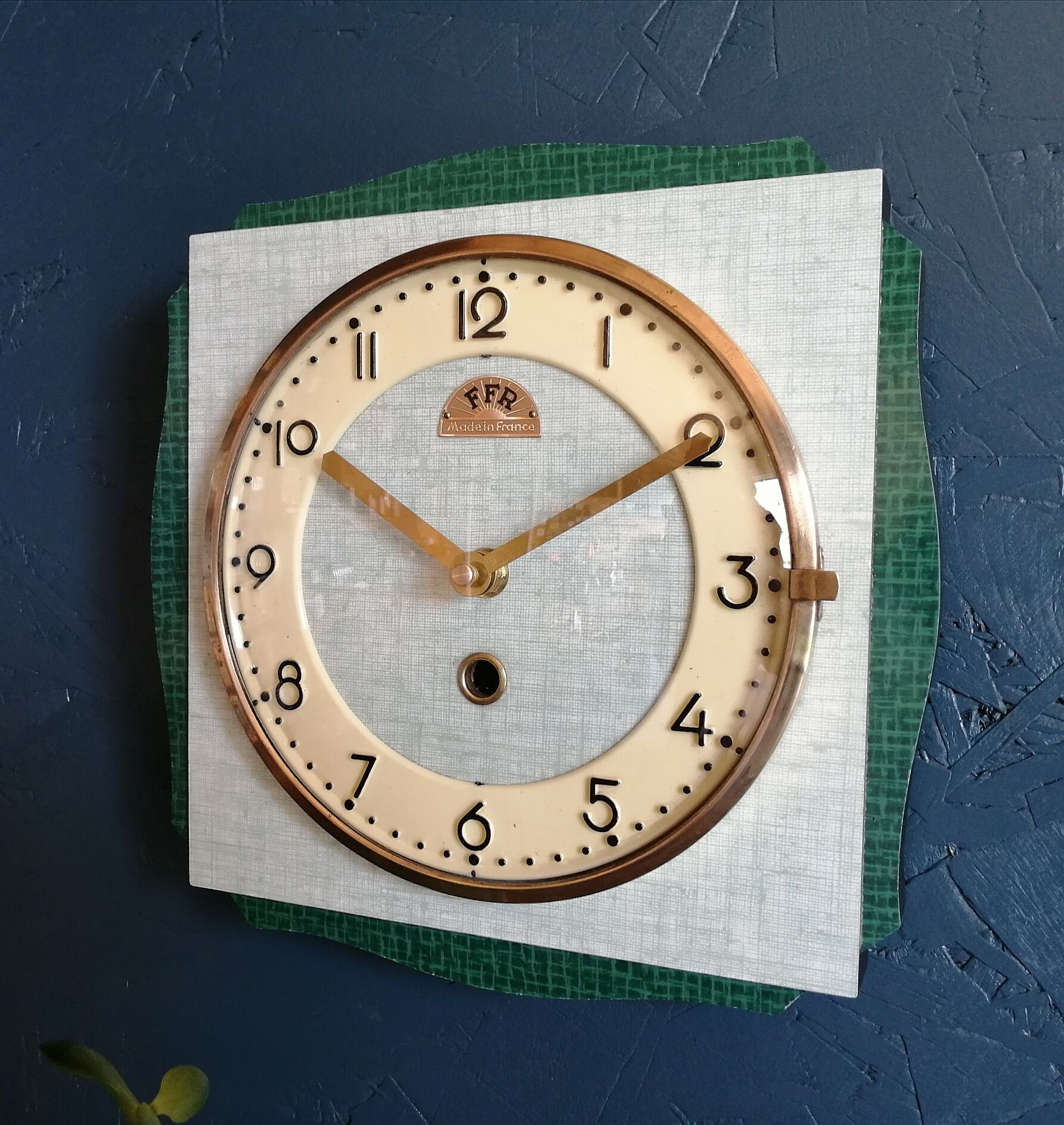 Clock formica vintage silent wall square "FFR golden green"