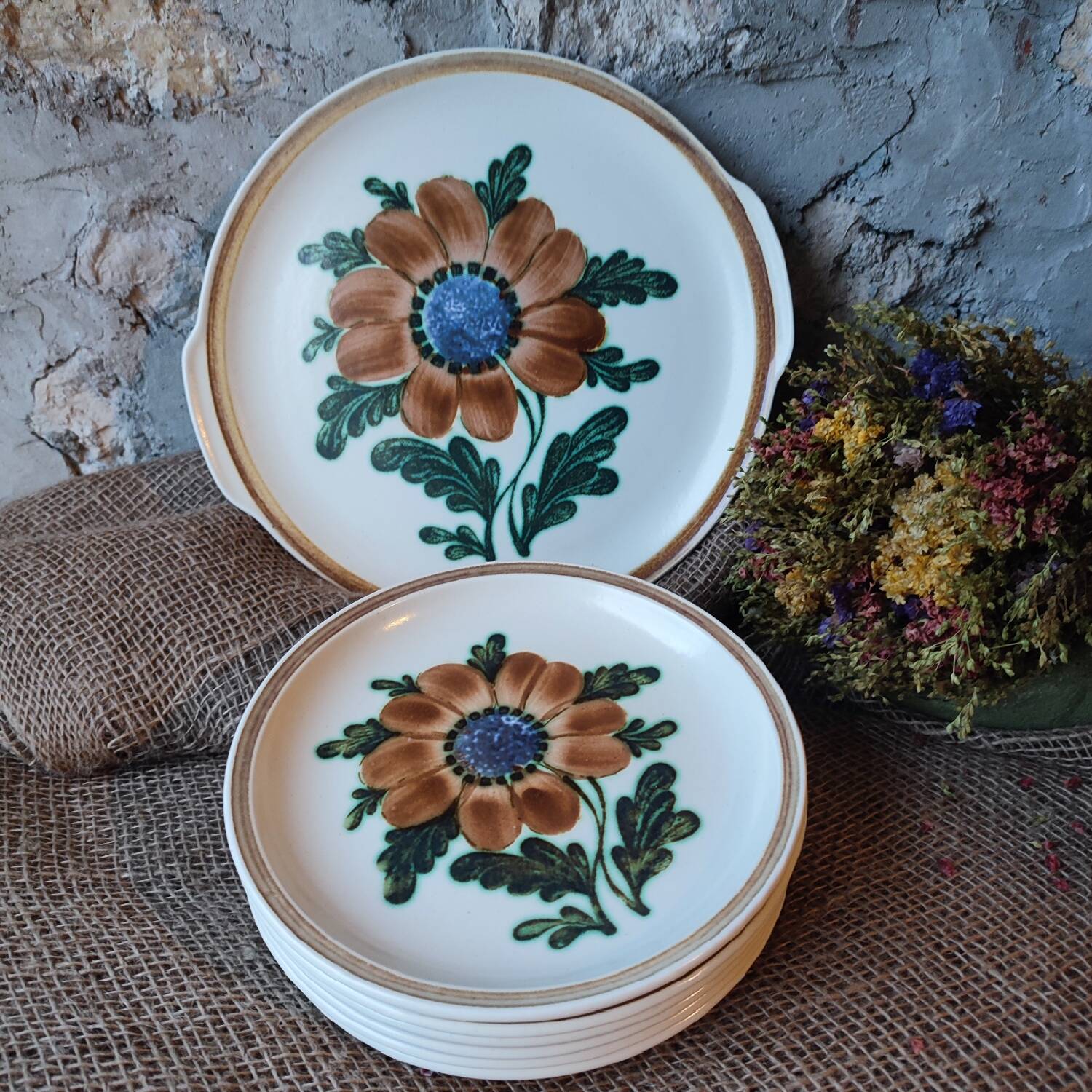 Set of 6 dessert plates and a large Gien platter, Bangui pattern