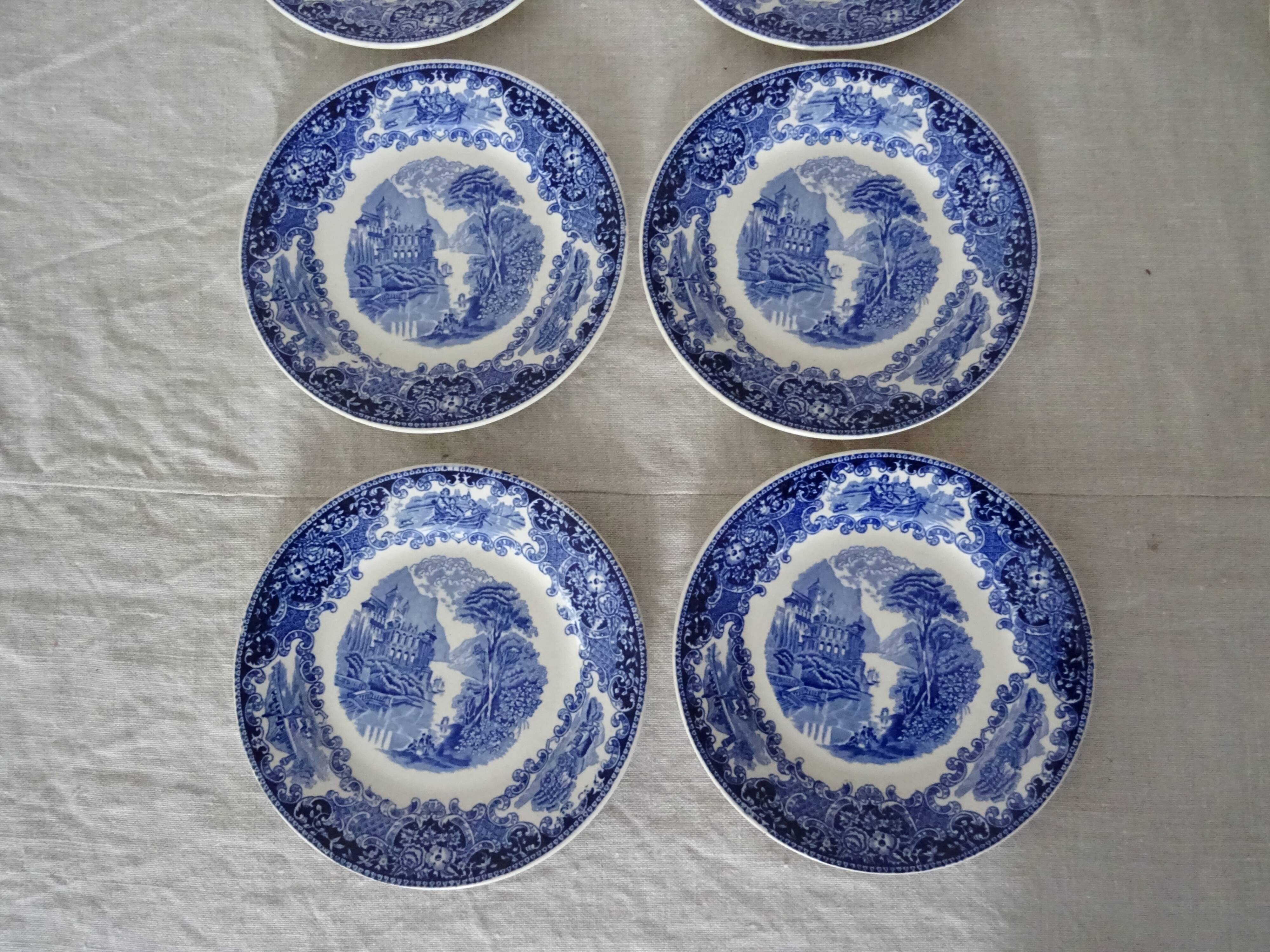 6 dessert plates and 2 blue cups P.Regout Maastricht Holland