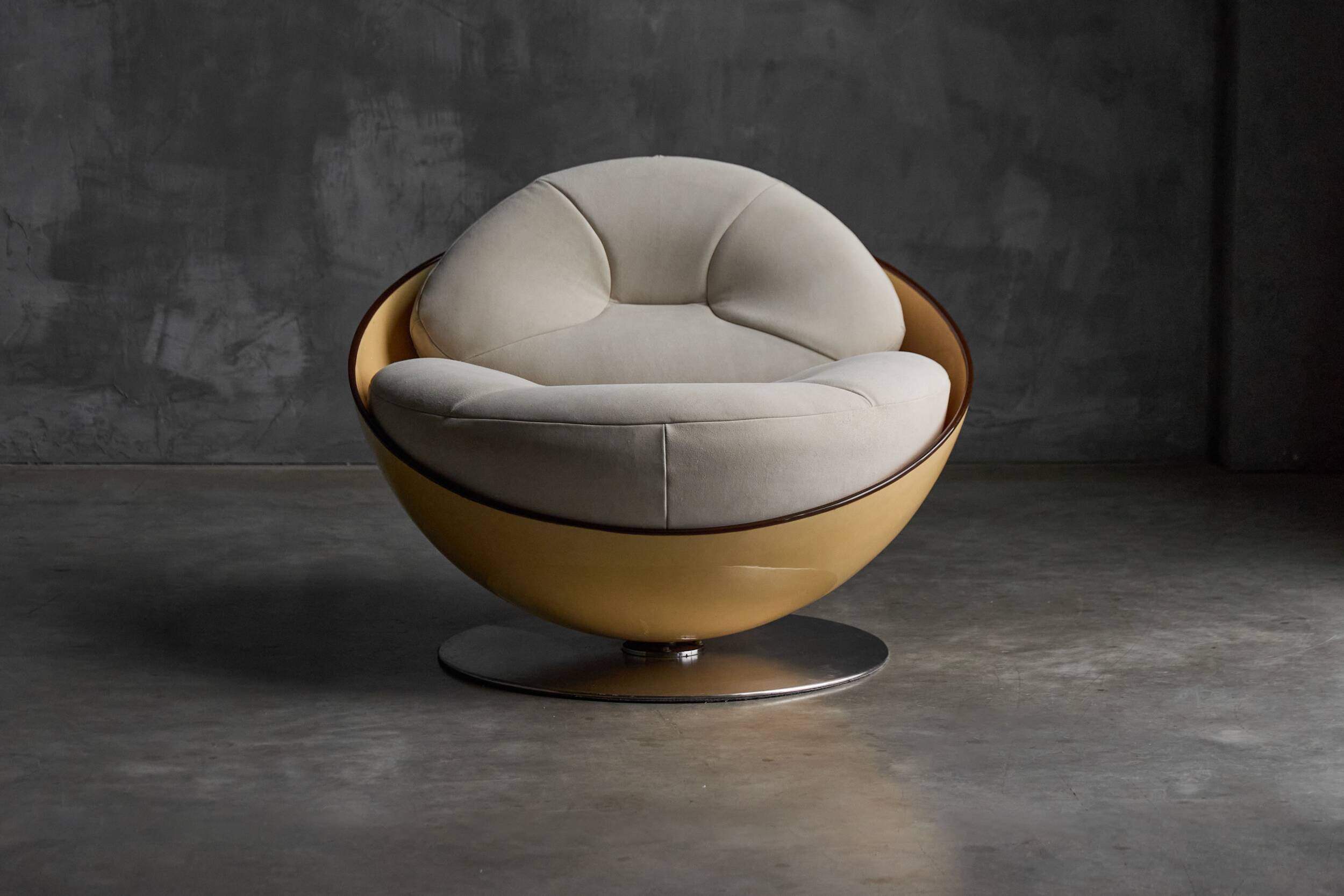 Esfera lounge chairs by Ricardo Fasanello, Brazil, late 1960s