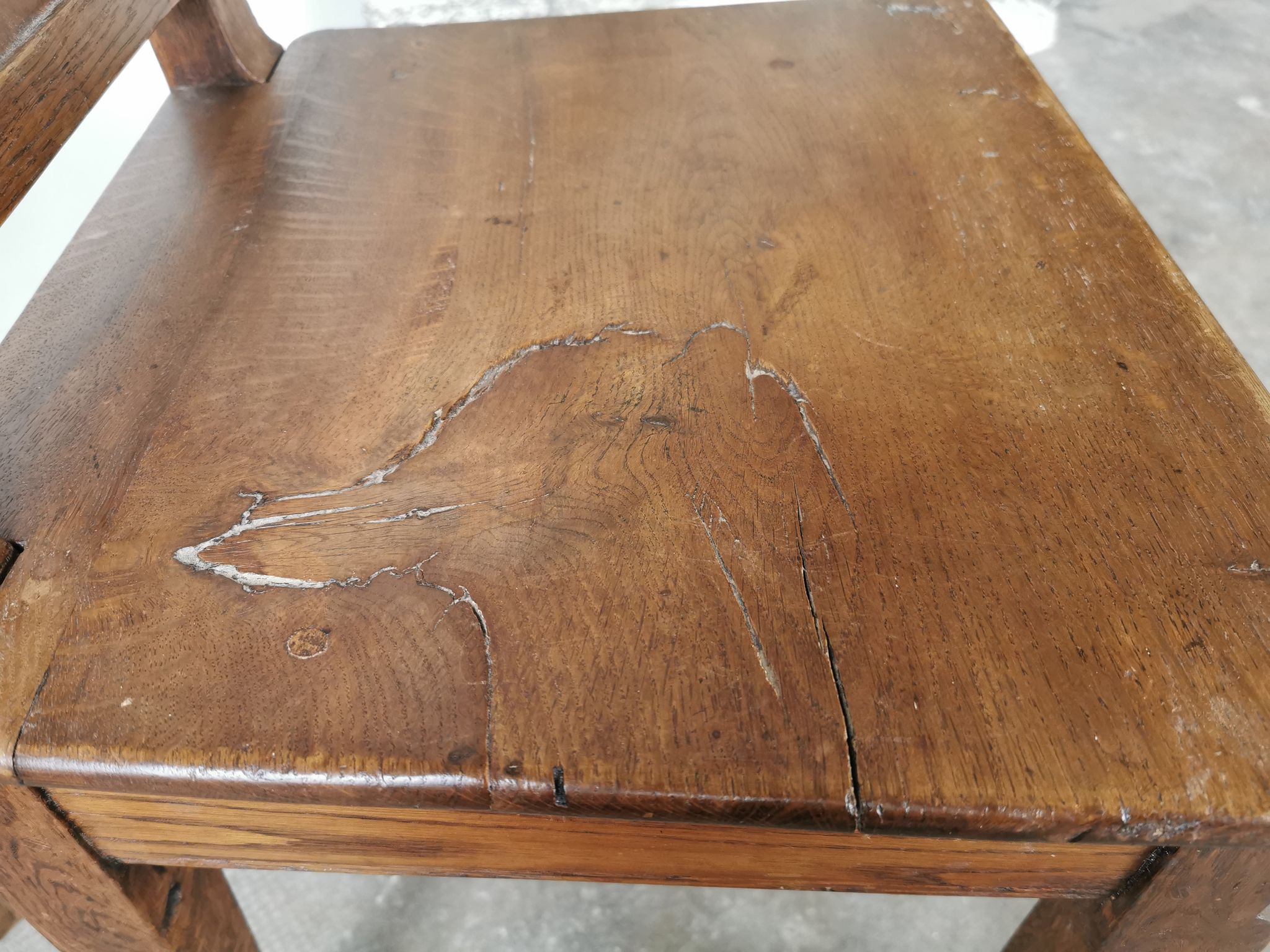 Paire de chaises en chêne brut
