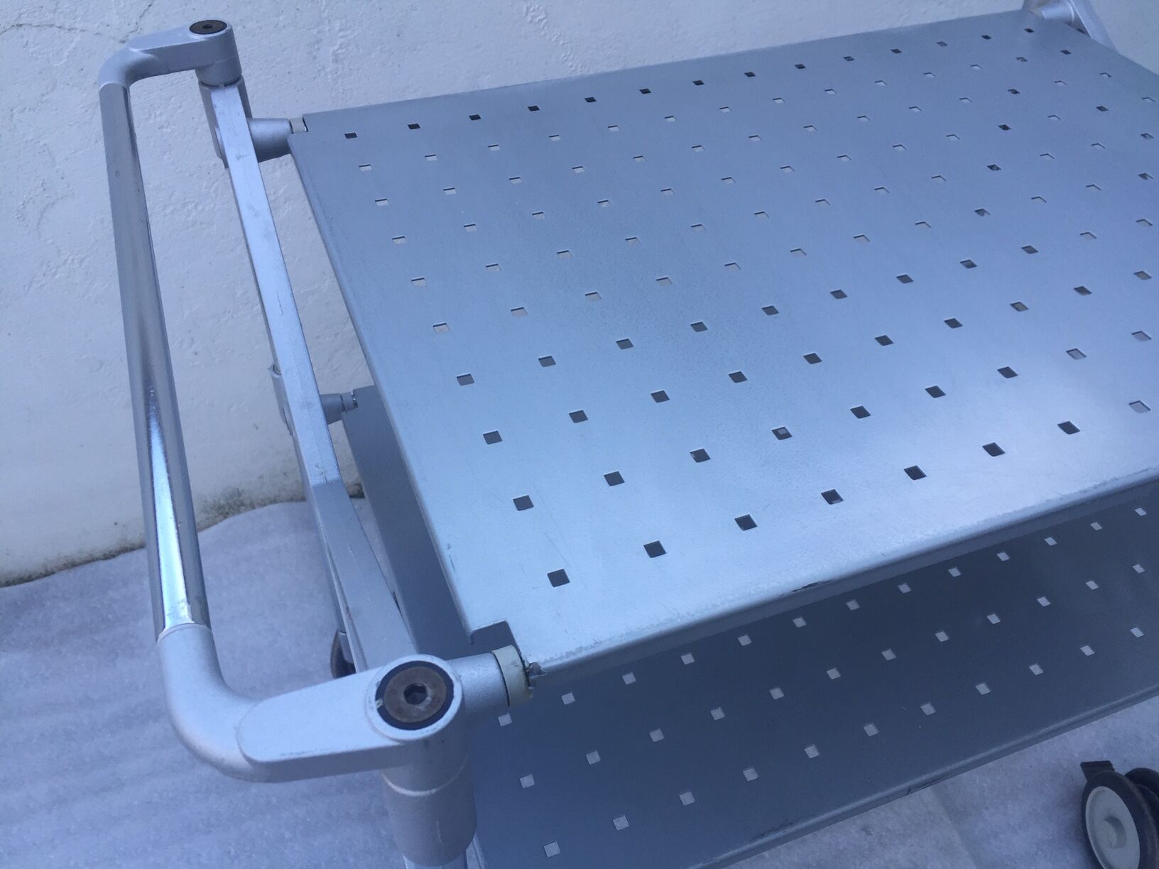 Dessert, trolley model "oxo" by Antonio Citterio for Kartel