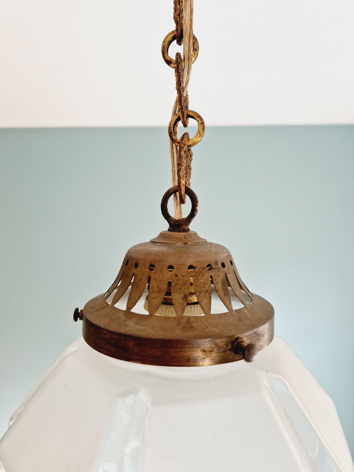 Art Deco pendant lamp in satin glass and bronze frame