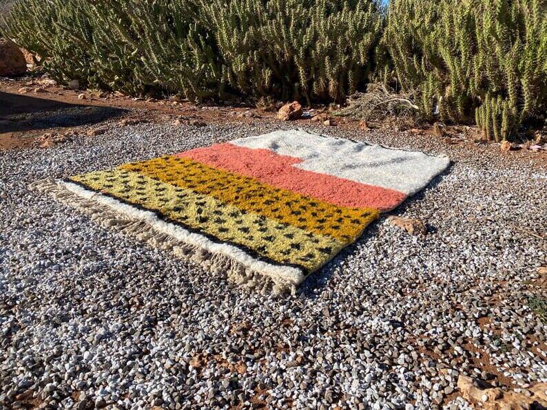 Tapis en laine fait main taille 150 x 250 cm
