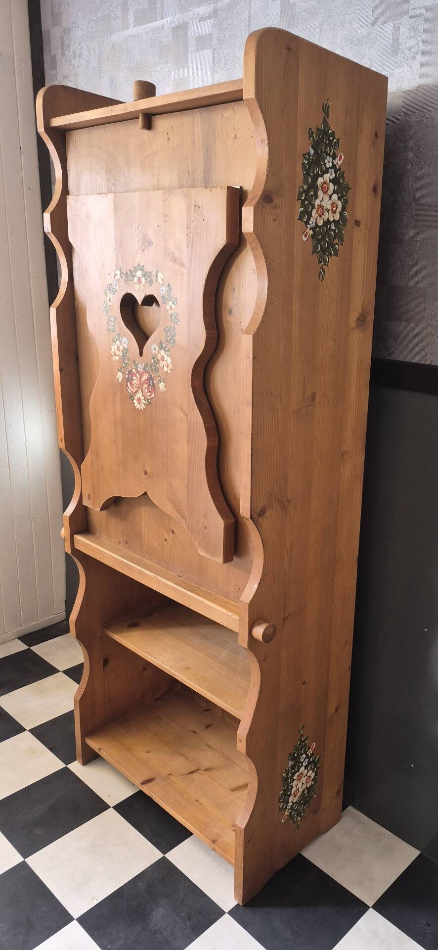 Mountain Shepherd's Table in solid pine