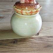 Pot à ail en céramique barbotine, années 50