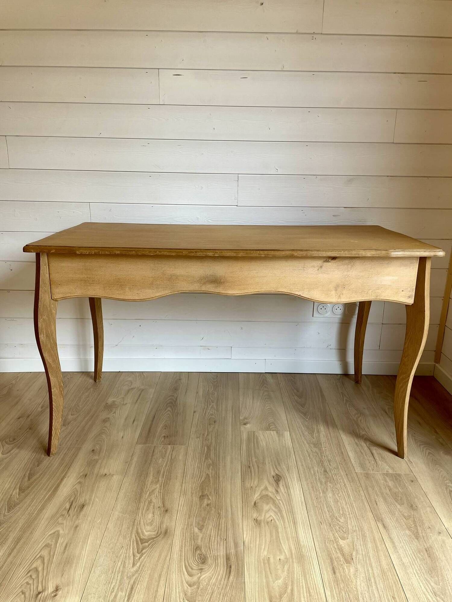 Vintage light wood desk with 3 drawers in Louis Philippe style, chic country.