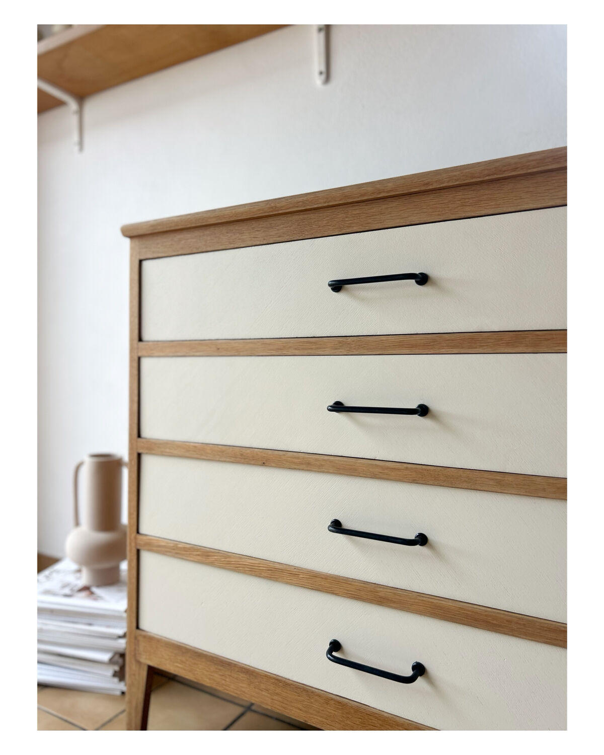 Vintage chest of drawers