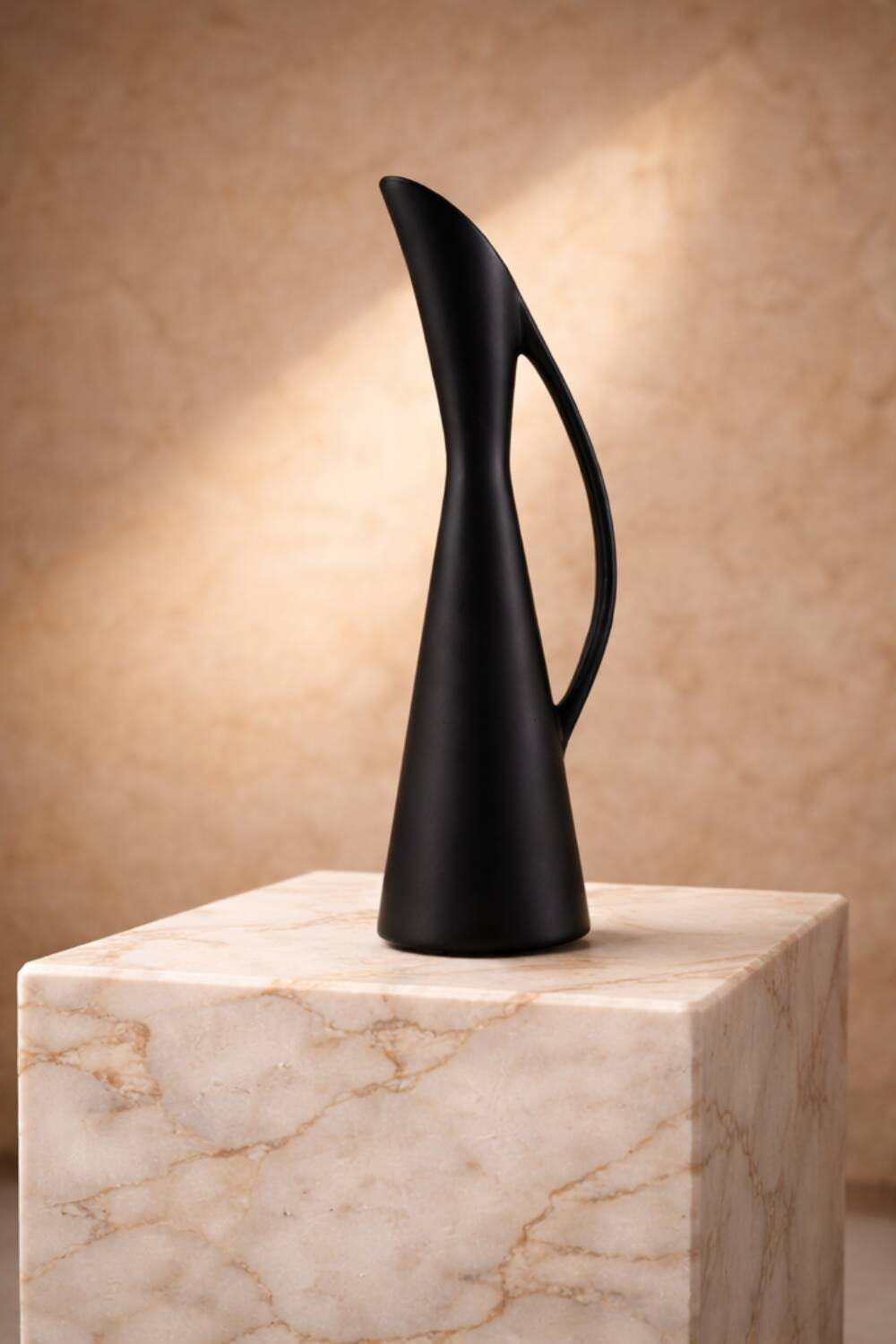 Sculptural black ceramic vase – mid-century modern/vintage design style