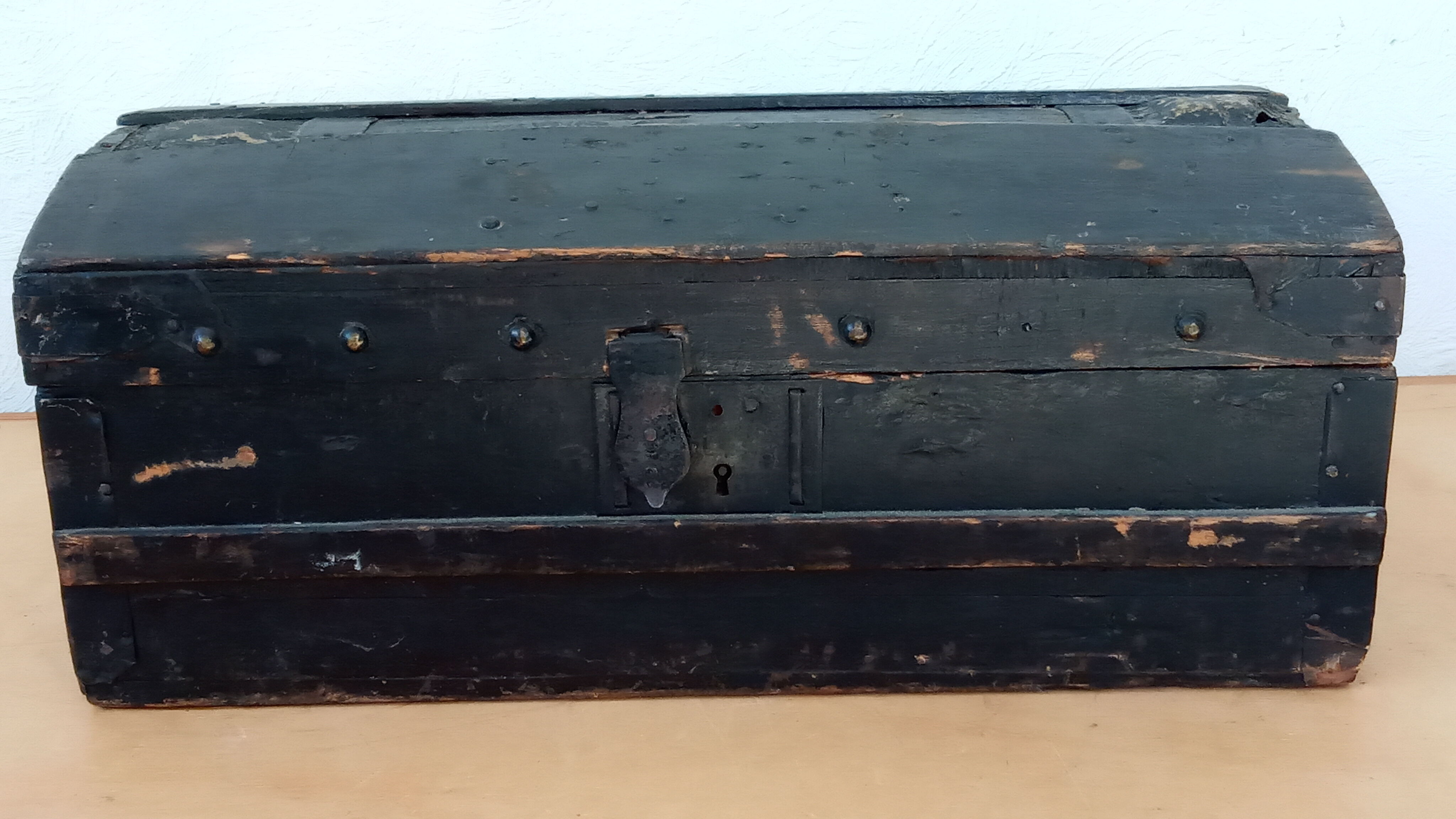 1900 travel trunk