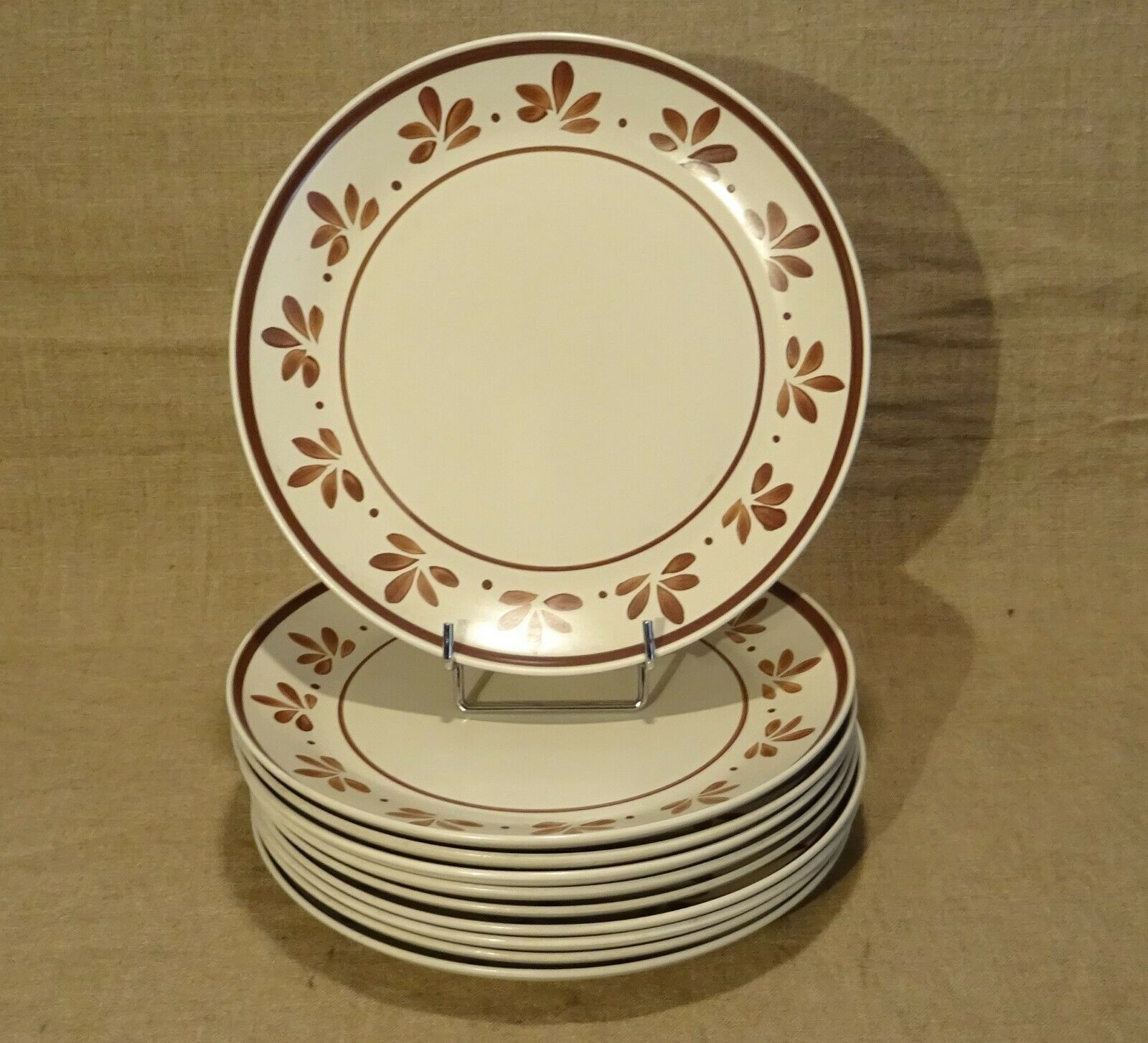 Set of 10 flat plates salins decoration Jurançon painted vintage hand