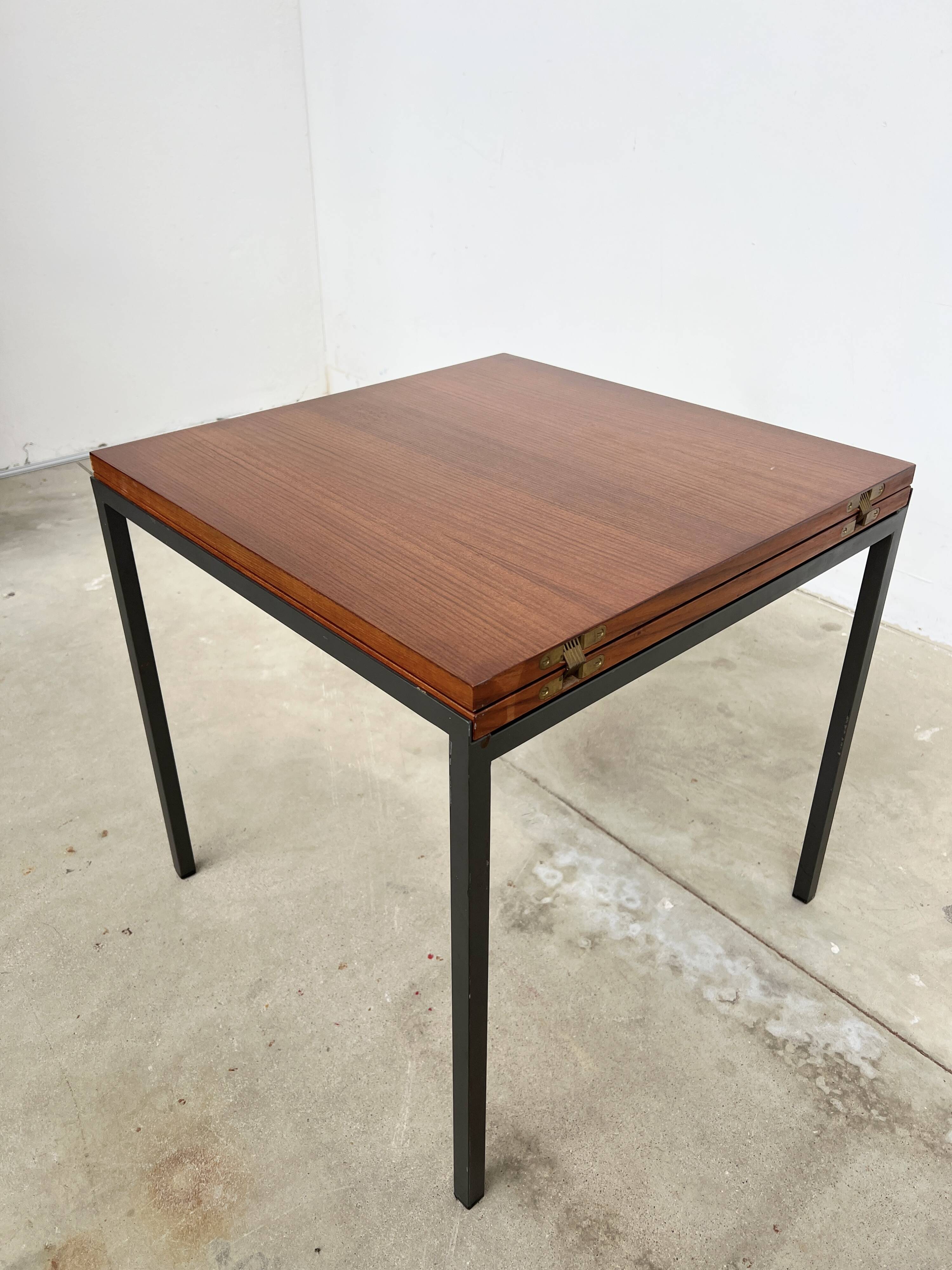 Wilhelm Renz Flip Top Folding Modular Coffee Table – Walnut