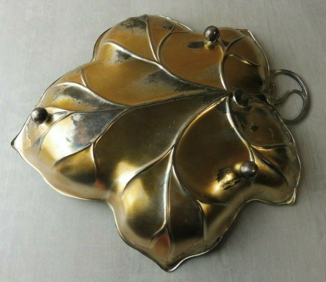 Old cut/flat ivy leaf shape/vine, silver metal, WMF