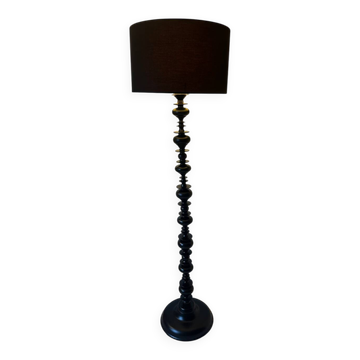 Free-form floor lamp