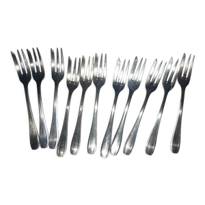 11 fourchettes à gâteau