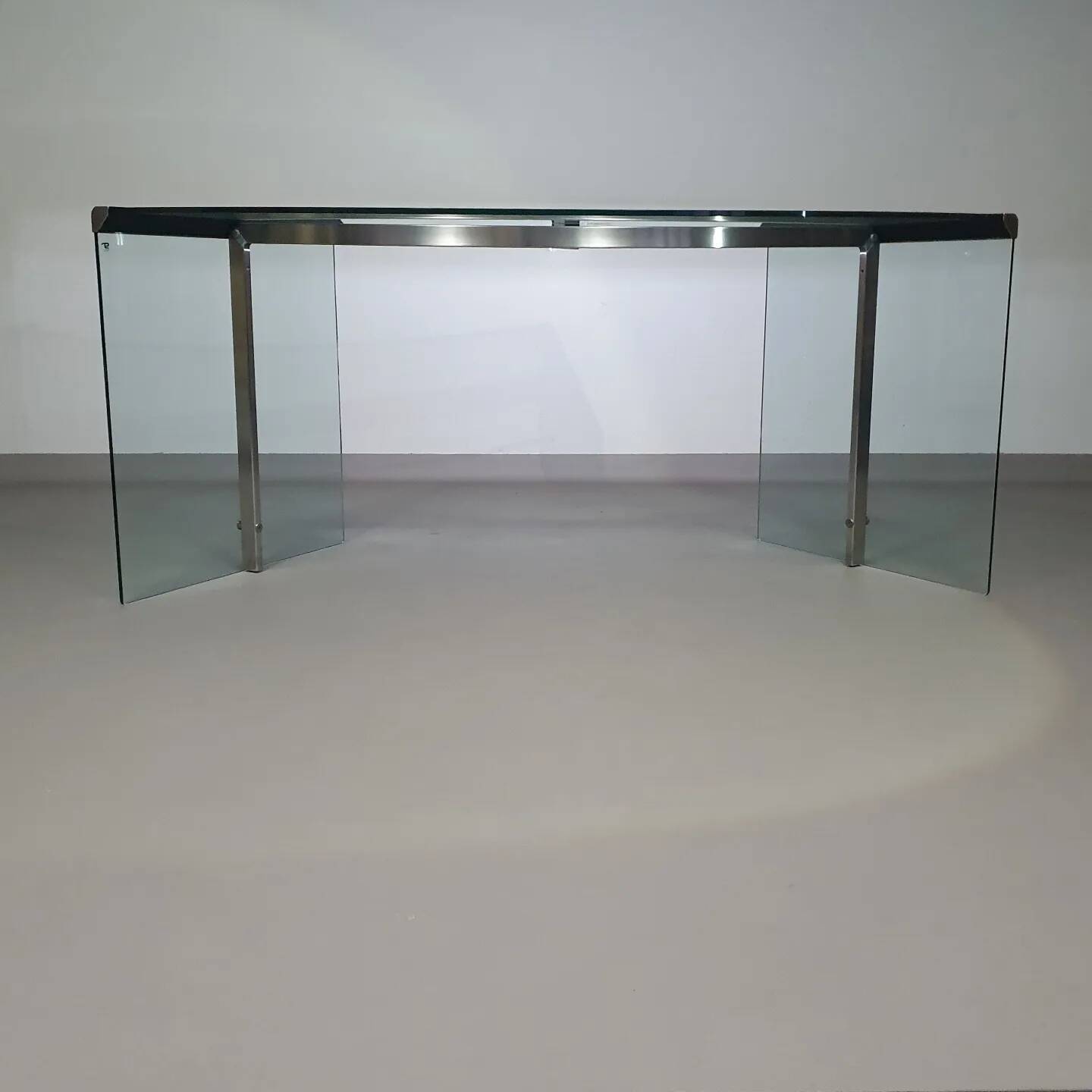 President Desk Galotti & Radice 1970s marked  President desk 172 x 80 x h 74 cm  Without damage or c