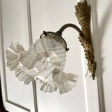 Applique ancienne en bronze et tulipe de verre