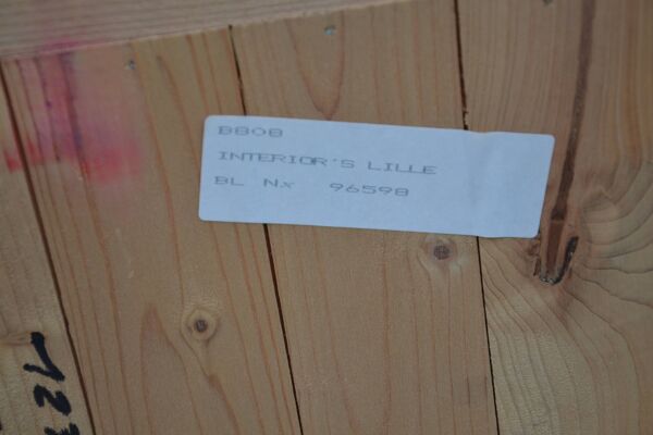 Commode ancienne en pin interior's