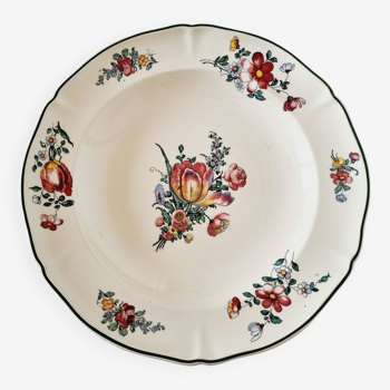 Grande assiette creuse en faïence blanche de Villeroy & Boch modèle Mettlanch