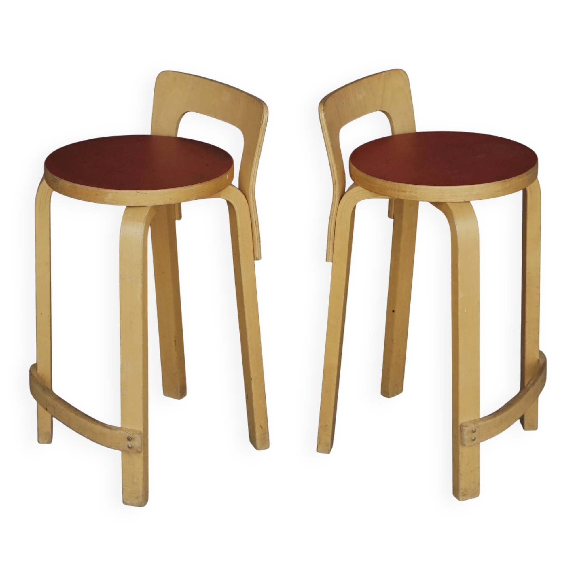 Tabourets de bar Alvar Aalto modèle K65 pour Artek, années 1950. Lot de 2.