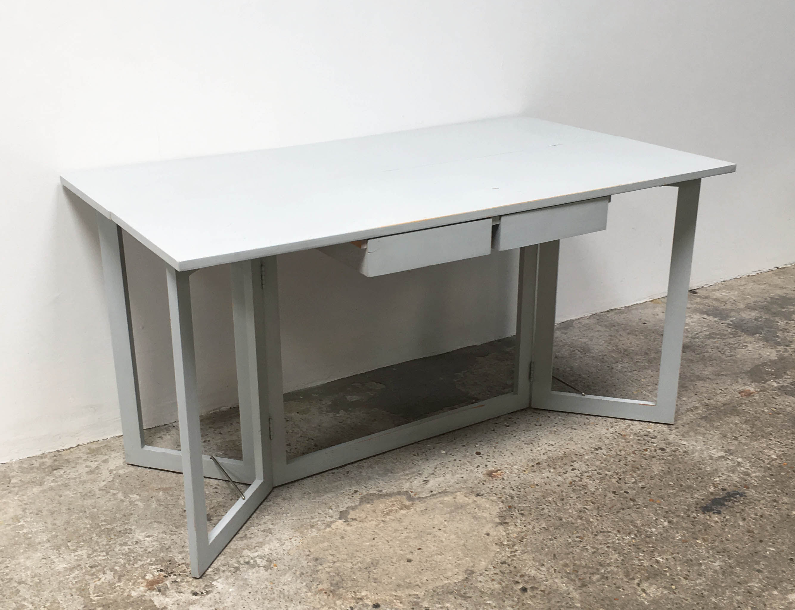 Desk or foldable console table
