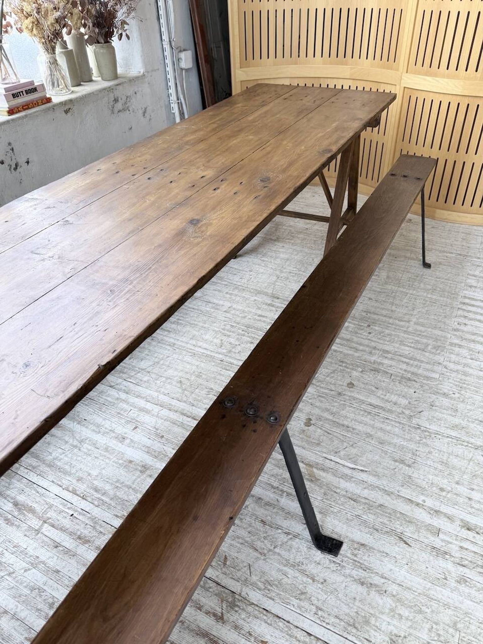XXL trestle farm table 4m and its benches