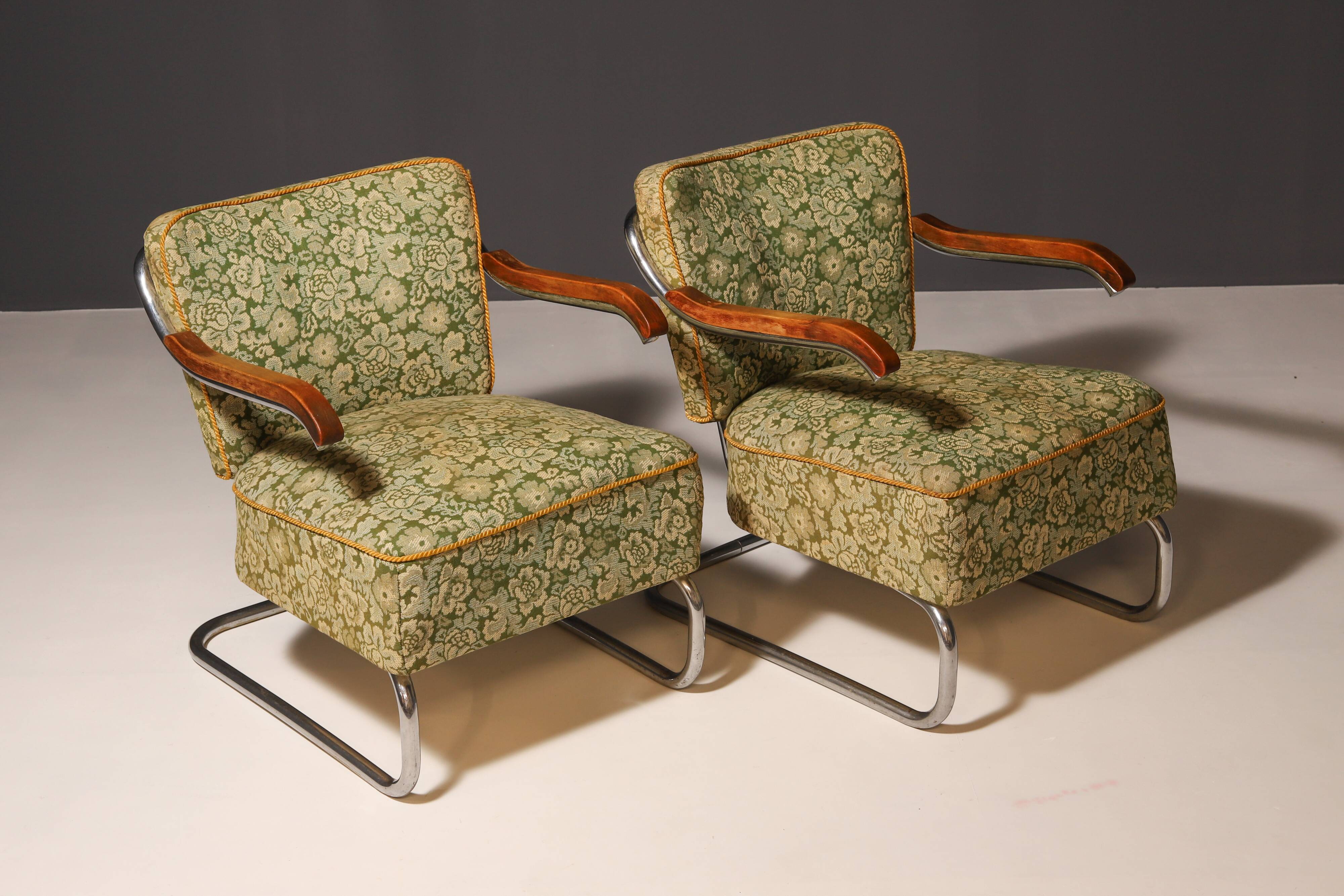 Paire de fauteuils cantilever en acier tubulaire pour Kovona, Tchécoslovaquie, années 1950